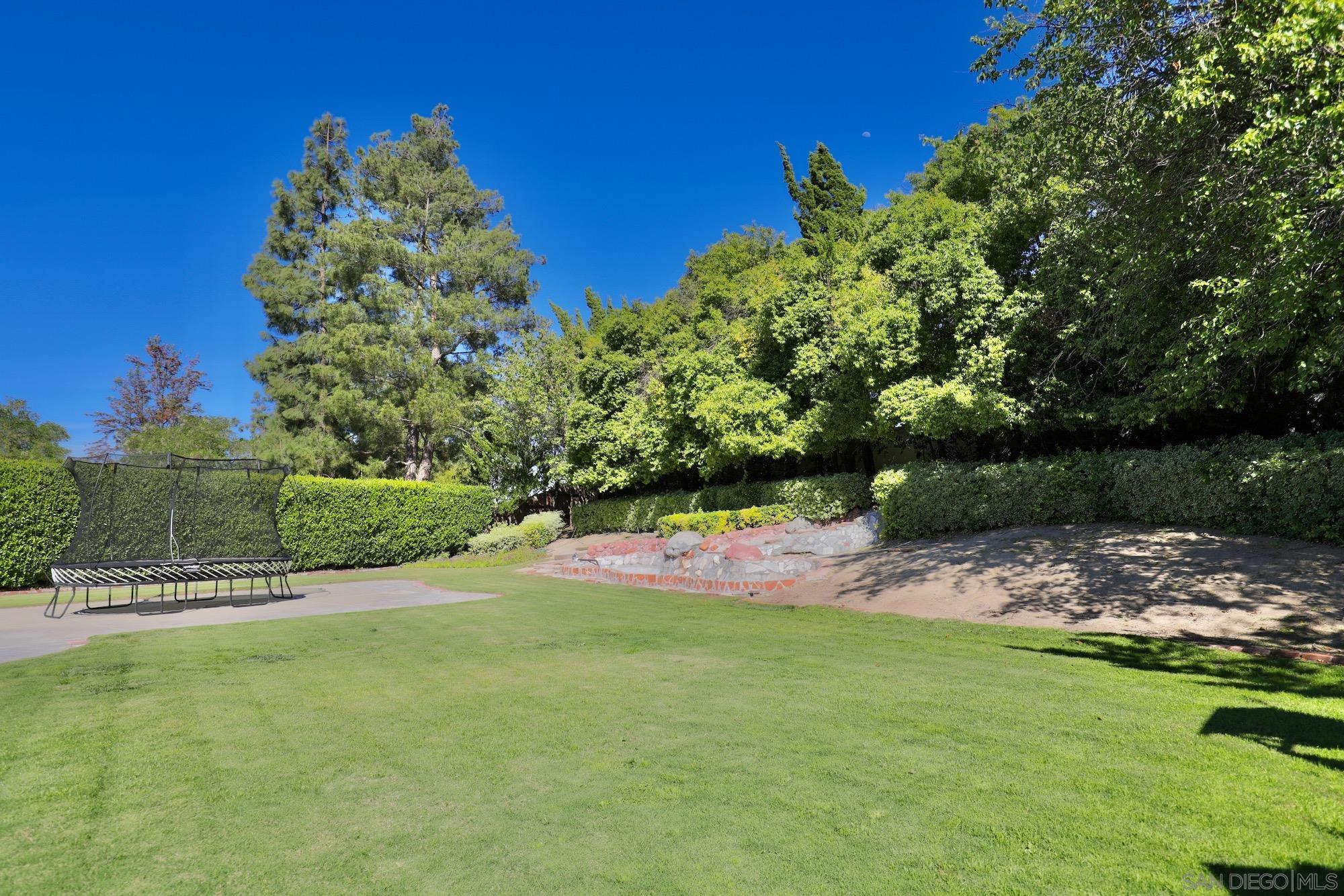 Detail Gallery Image 29 of 31 For 45946  Clubhouse Dr., Temecula,  CA 92592 - 4 Beds | 3 Baths