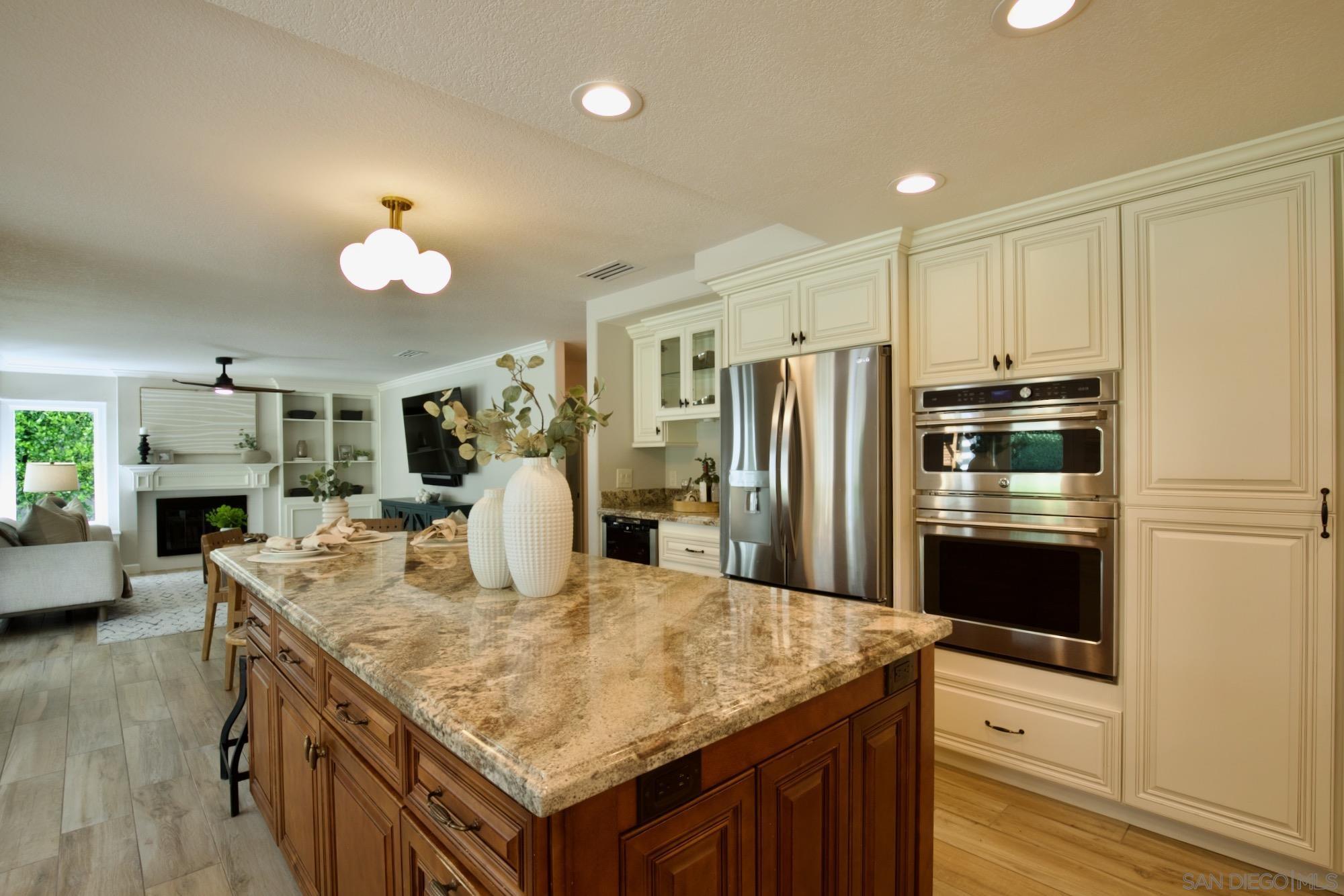 Detail Gallery Image 9 of 31 For 45946  Clubhouse Dr., Temecula,  CA 92592 - 4 Beds | 3 Baths