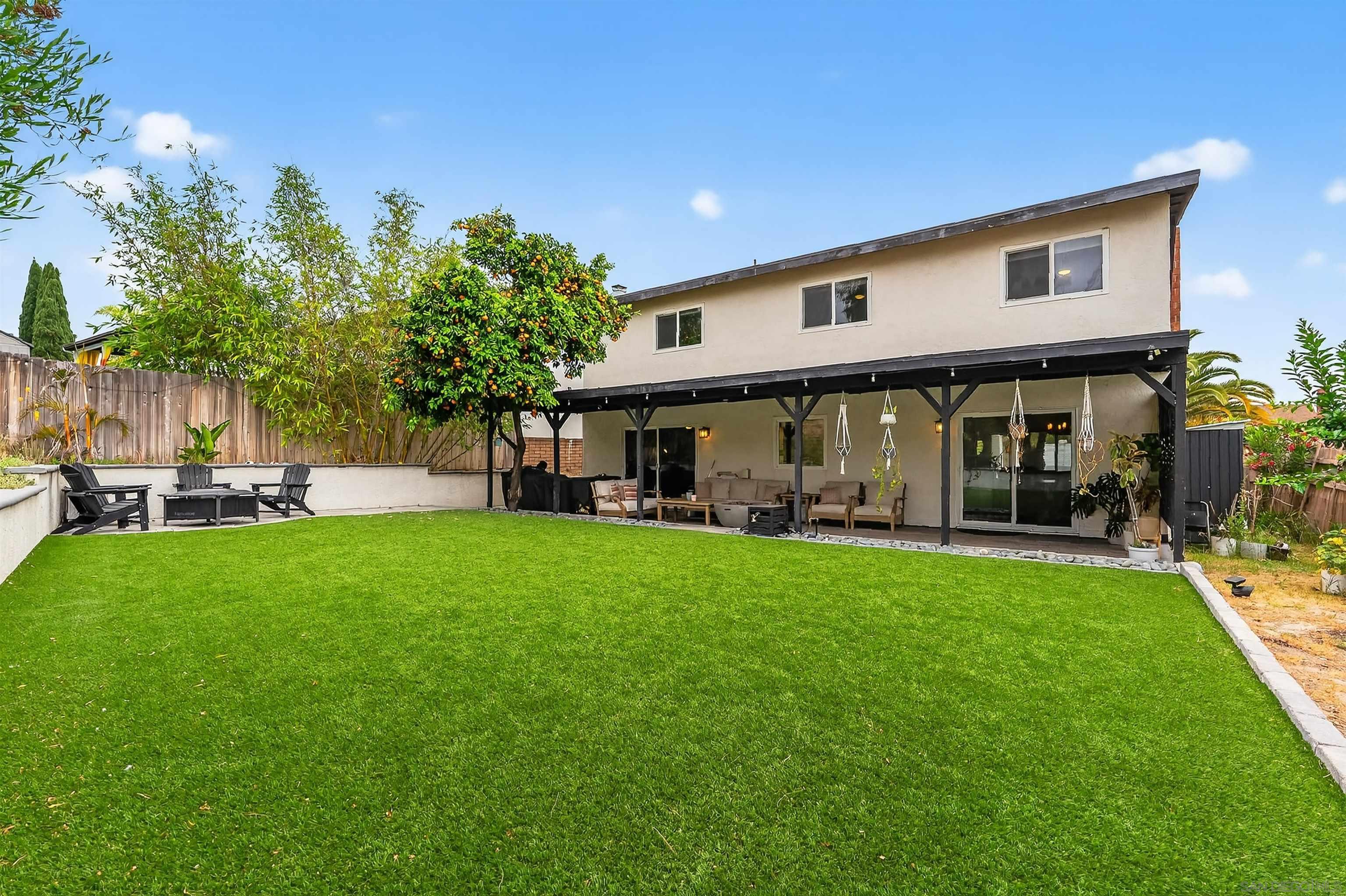 Detail Gallery Image 14 of 29 For 976  Dimarino St, San Diego,  CA 92114 - 4 Beds | 2/1 Baths