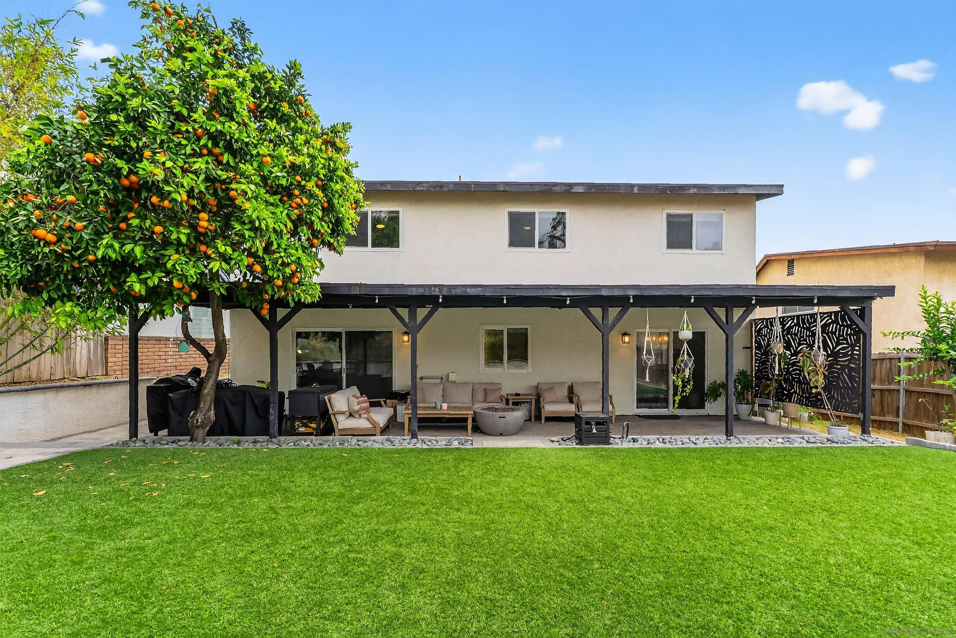 Detail Gallery Image 16 of 29 For 976  Dimarino St, San Diego,  CA 92114 - 4 Beds | 2/1 Baths