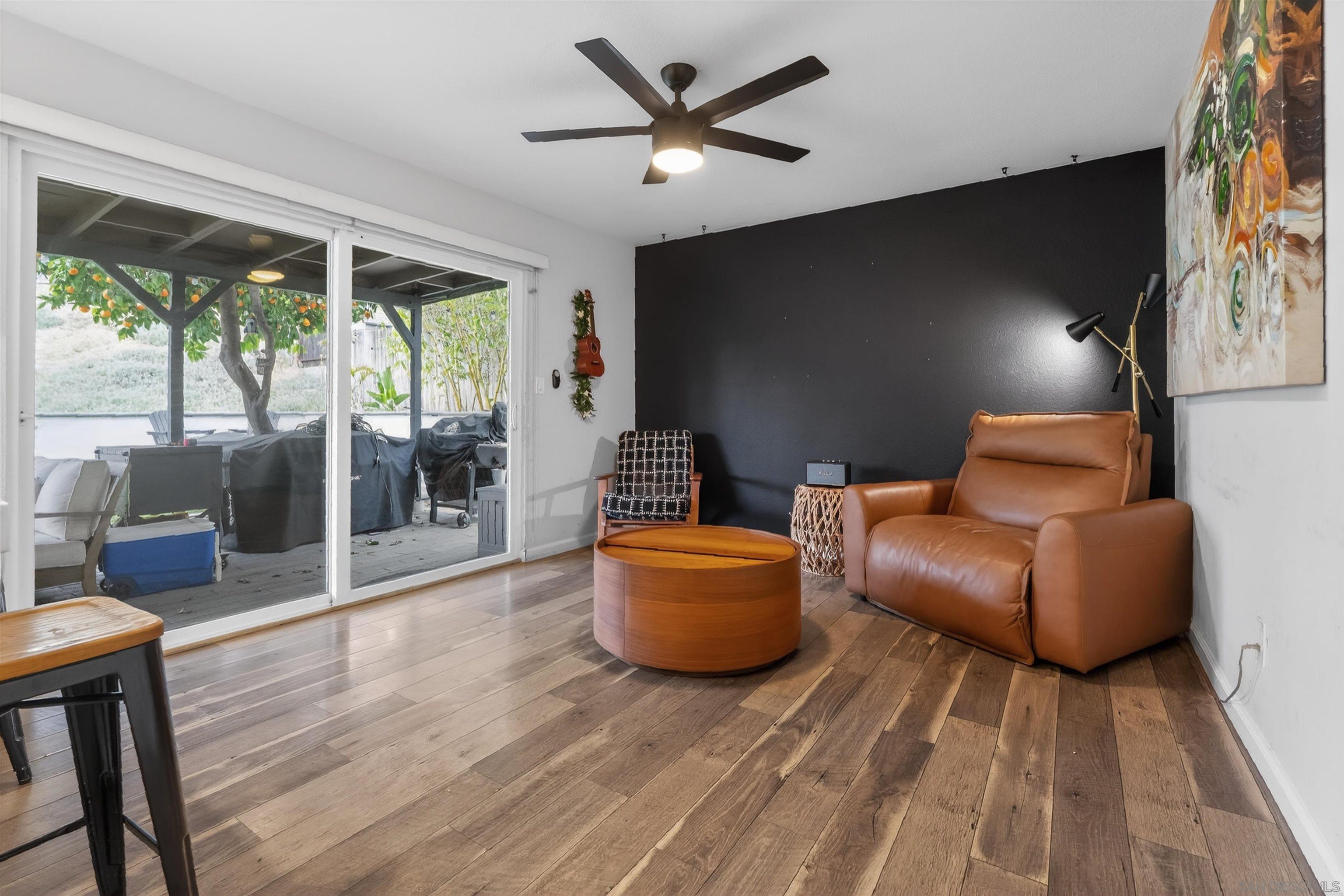 Detail Gallery Image 10 of 29 For 976  Dimarino St, San Diego,  CA 92114 - 4 Beds | 2/1 Baths