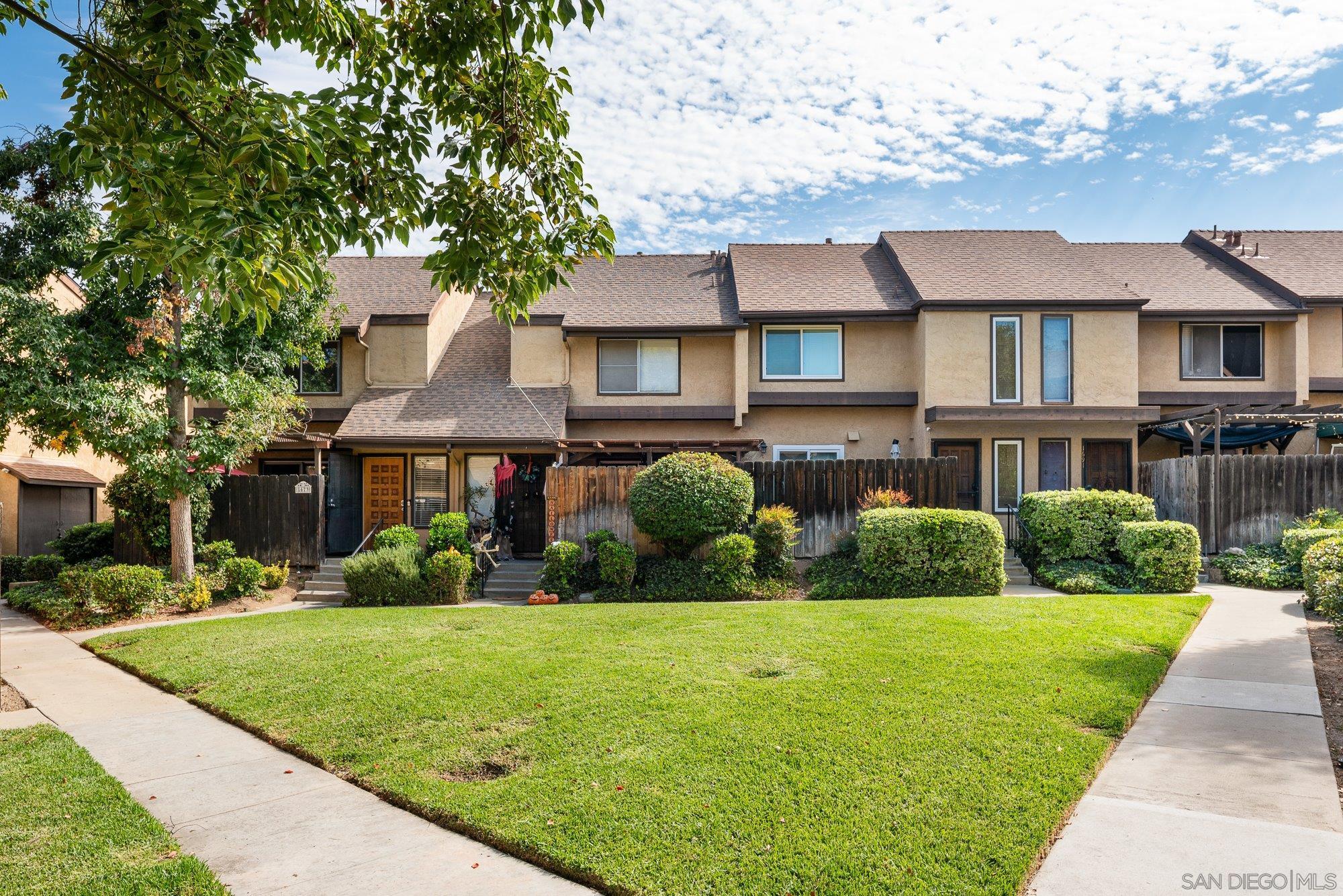 Front Image Thumbnail for SD260007651