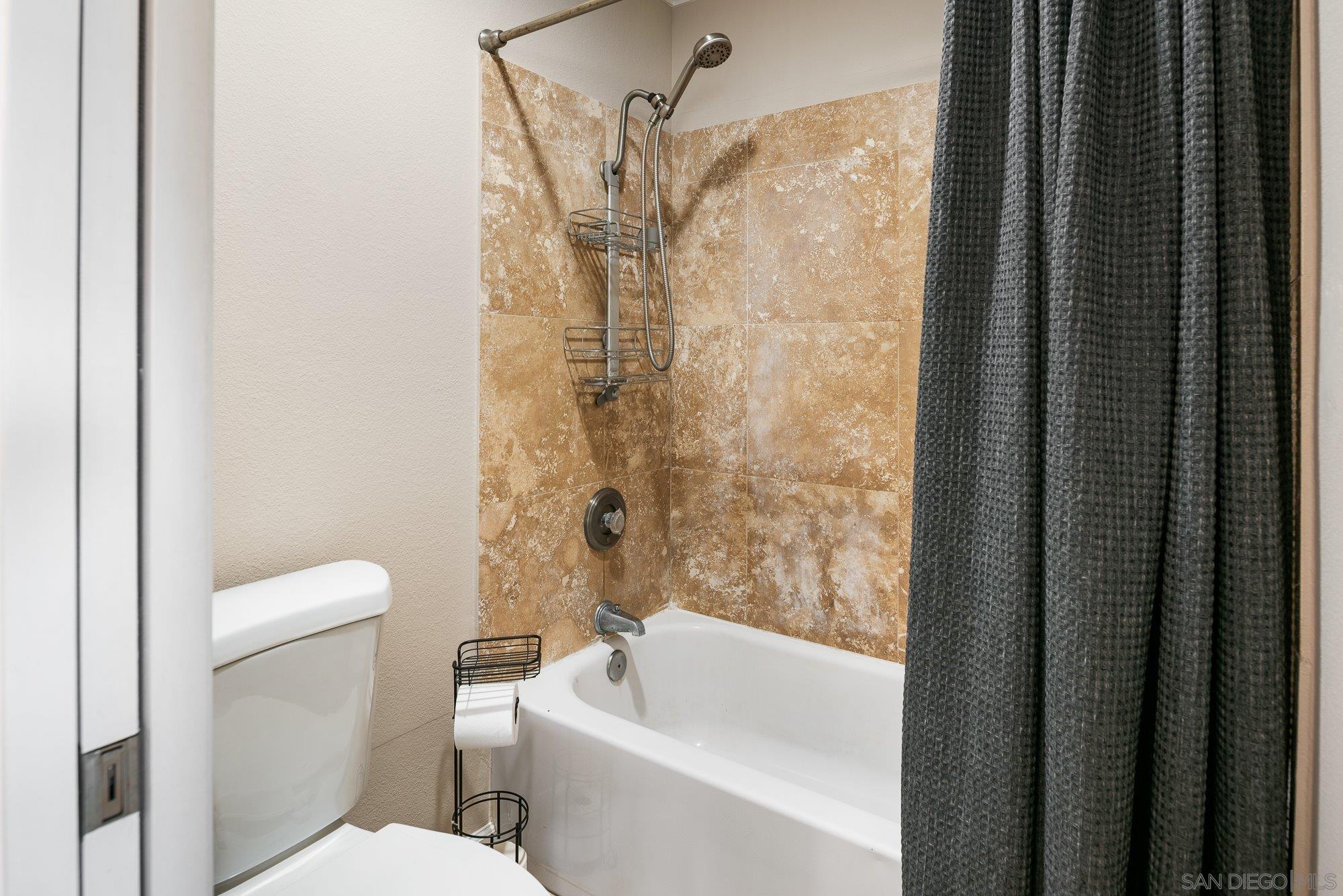 Detail Gallery Image 23 of 38 For 1673  Stone Edge Cir, El Cajon,  CA 92021 - 2 Beds | 1/1 Baths