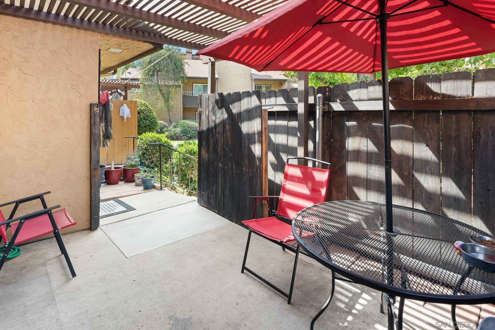 Detail Gallery Image 30 of 38 For 1673  Stone Edge Cir, El Cajon,  CA 92021 - 2 Beds | 1/1 Baths