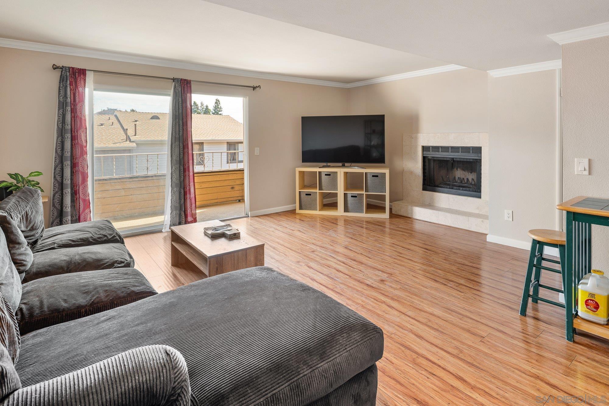 Detail Gallery Image 5 of 38 For 1673  Stone Edge Cir, El Cajon,  CA 92021 - 2 Beds | 1/1 Baths