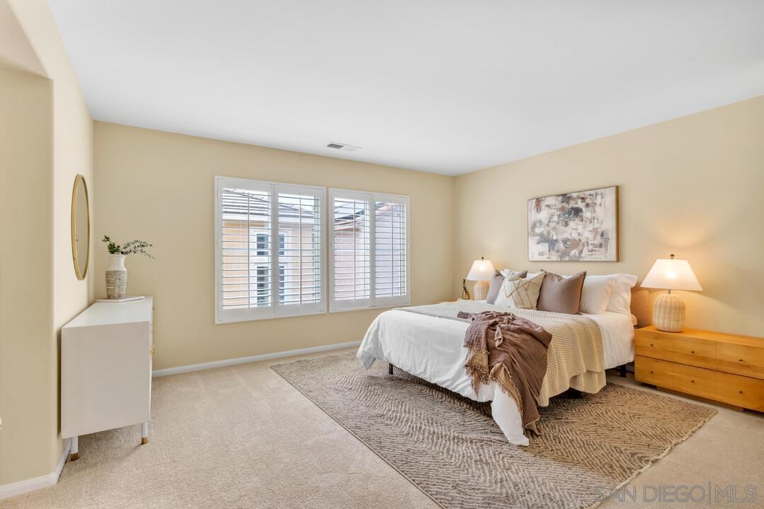 Detail Gallery Image 14 of 29 For 423  Cornwall Glen, Escondido,  CA 92027 - 4 Beds | 2/1 Baths