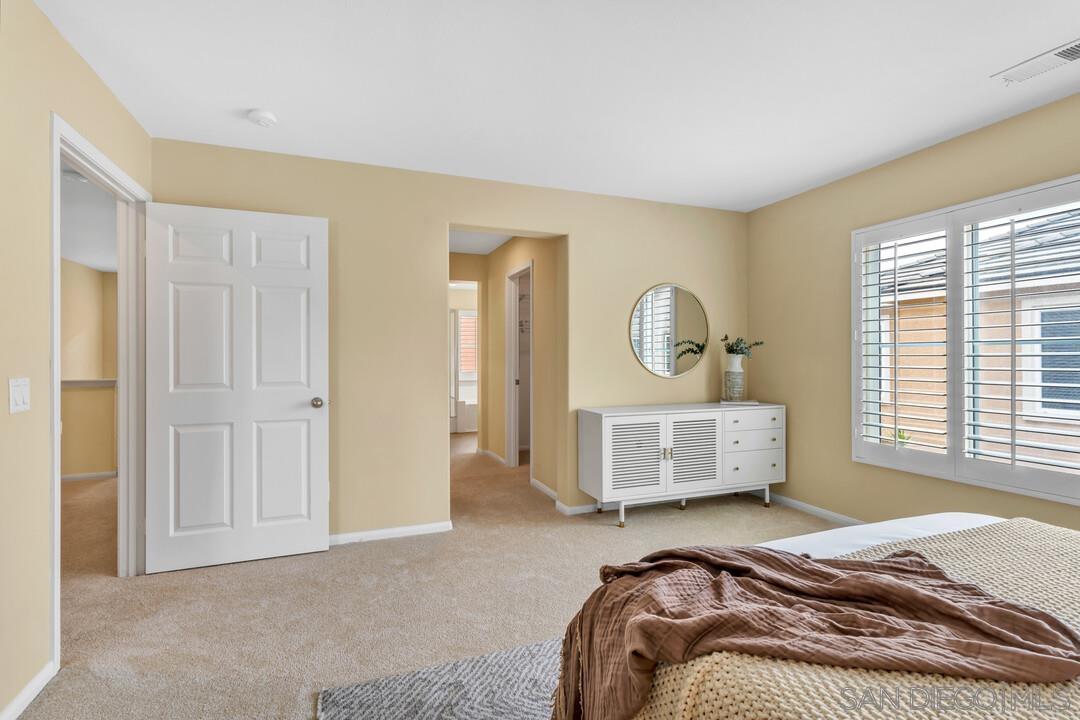 Detail Gallery Image 17 of 29 For 423  Cornwall Glen, Escondido,  CA 92027 - 4 Beds | 2/1 Baths