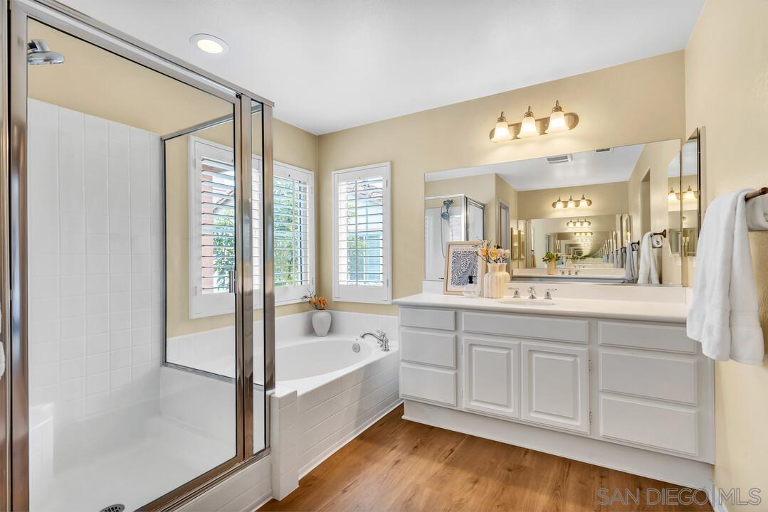 Detail Gallery Image 19 of 29 For 423  Cornwall Glen, Escondido,  CA 92027 - 4 Beds | 2/1 Baths