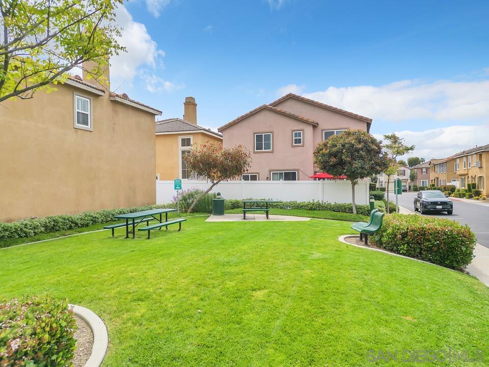 Detail Gallery Image 26 of 29 For 423  Cornwall Glen, Escondido,  CA 92027 - 4 Beds | 2/1 Baths