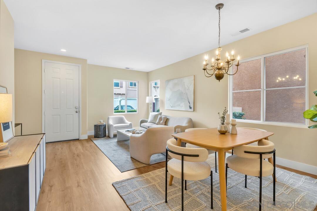 Detail Gallery Image 8 of 29 For 423  Cornwall Glen, Escondido,  CA 92027 - 4 Beds | 2/1 Baths