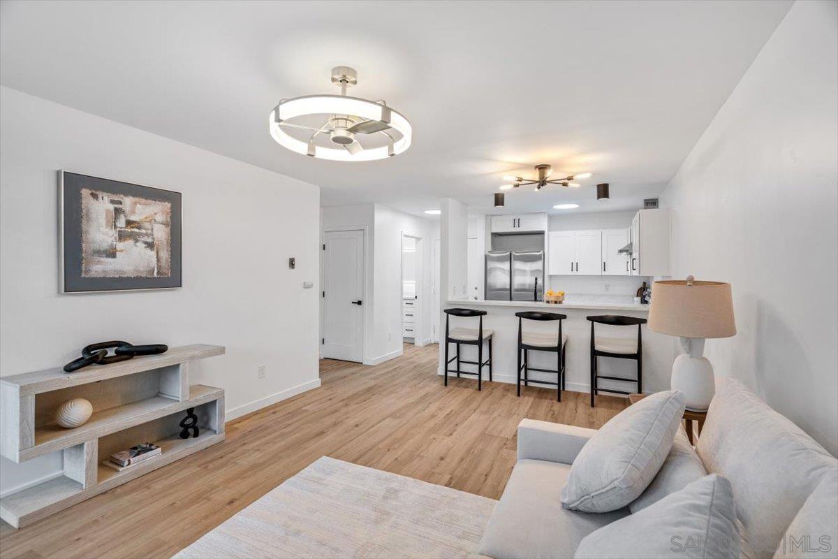 Detail Gallery Image 4 of 33 For 4060  Huerfano  #113,  San Diego,  CA 92117 - 1 Beds | 1 Baths