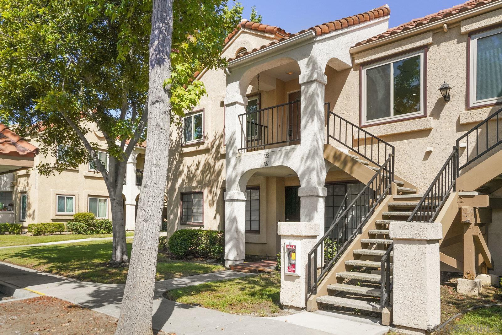 Detail Gallery Image 2 of 39 For 10668  Dabney Dr  #122,  San Diego,  CA 92126 - 1 Beds | 1 Baths