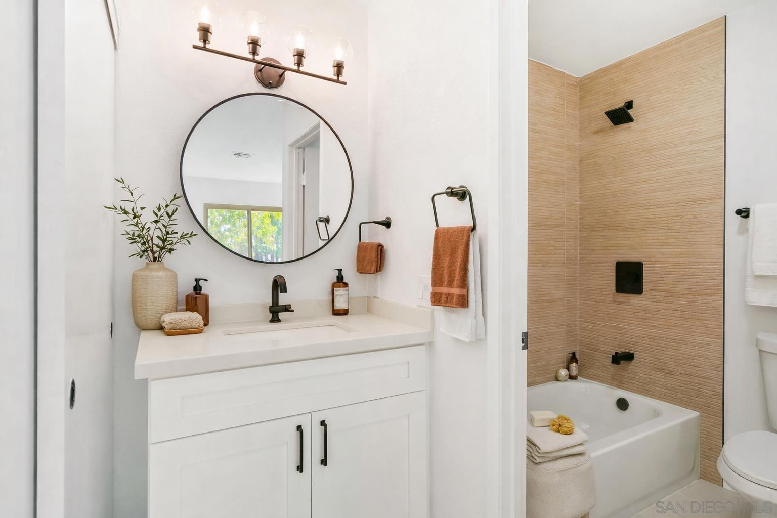 Detail Gallery Image 13 of 39 For 10668  Dabney Dr  #122,  San Diego,  CA 92126 - 1 Beds | 1 Baths