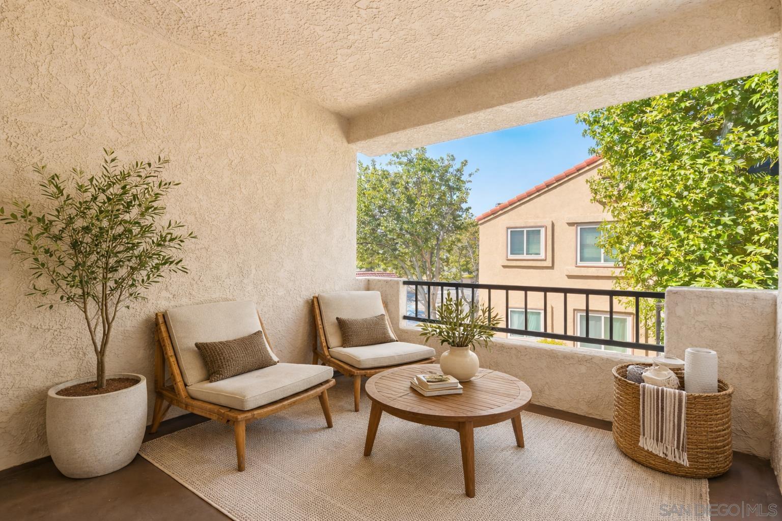 Detail Gallery Image 15 of 39 For 10668  Dabney Dr  #122,  San Diego,  CA 92126 - 1 Beds | 1 Baths