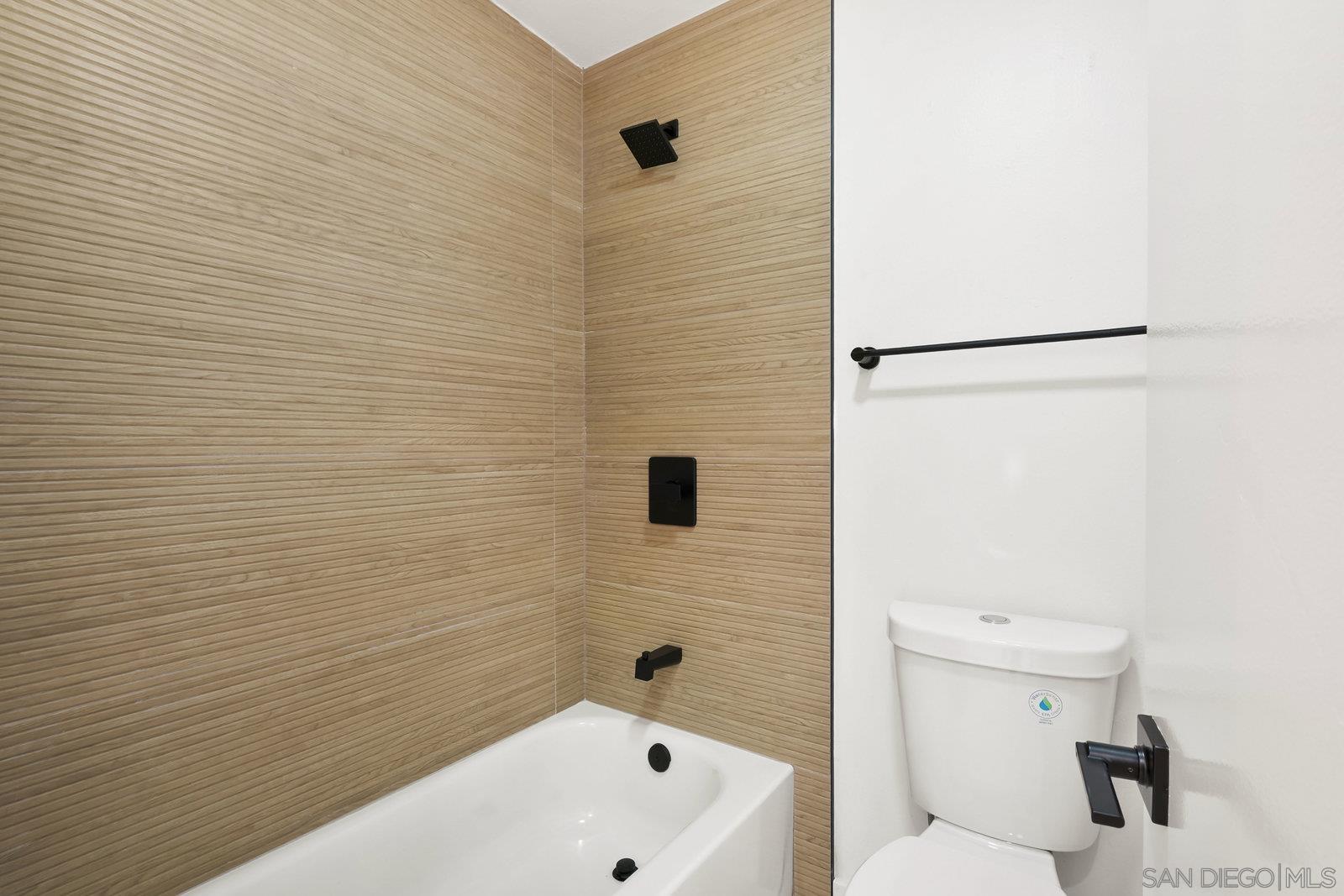 Detail Gallery Image 26 of 39 For 10668  Dabney Dr  #122,  San Diego,  CA 92126 - 1 Beds | 1 Baths