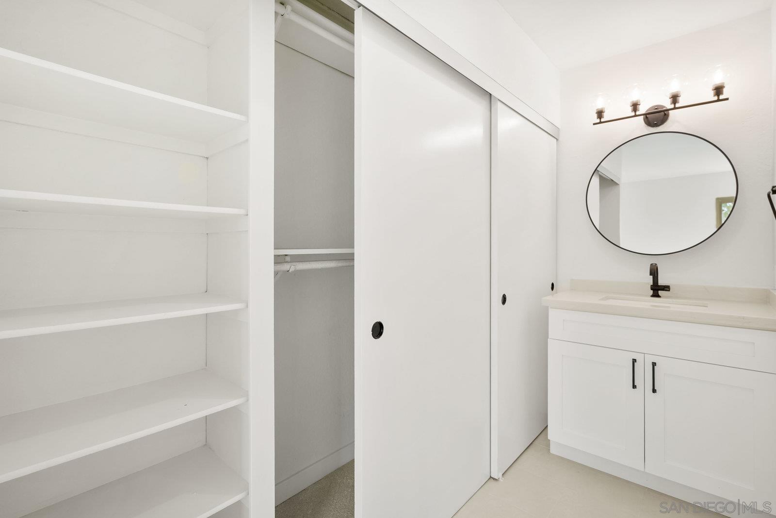 Detail Gallery Image 28 of 39 For 10668  Dabney Dr  #122,  San Diego,  CA 92126 - 1 Beds | 1 Baths