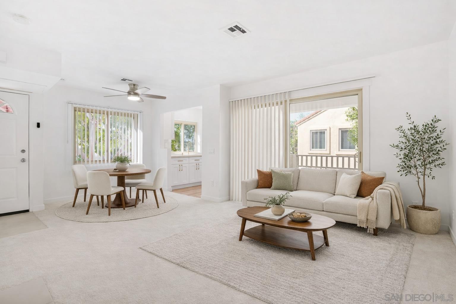 Detail Gallery Image 9 of 39 For 10668  Dabney Dr  #122,  San Diego,  CA 92126 - 1 Beds | 1 Baths