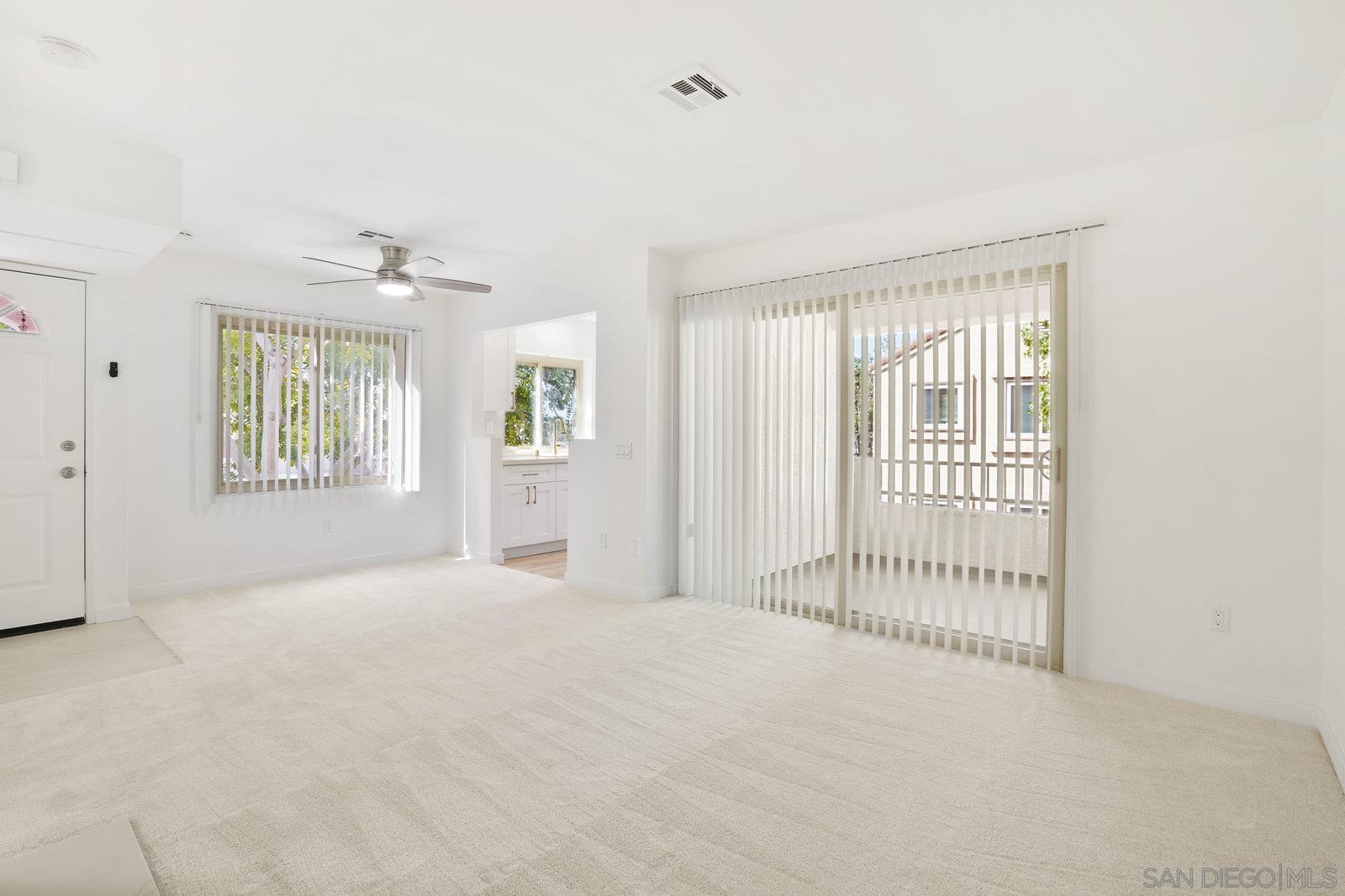 Detail Gallery Image 10 of 39 For 10668  Dabney Dr  #122,  San Diego,  CA 92126 - 1 Beds | 1 Baths