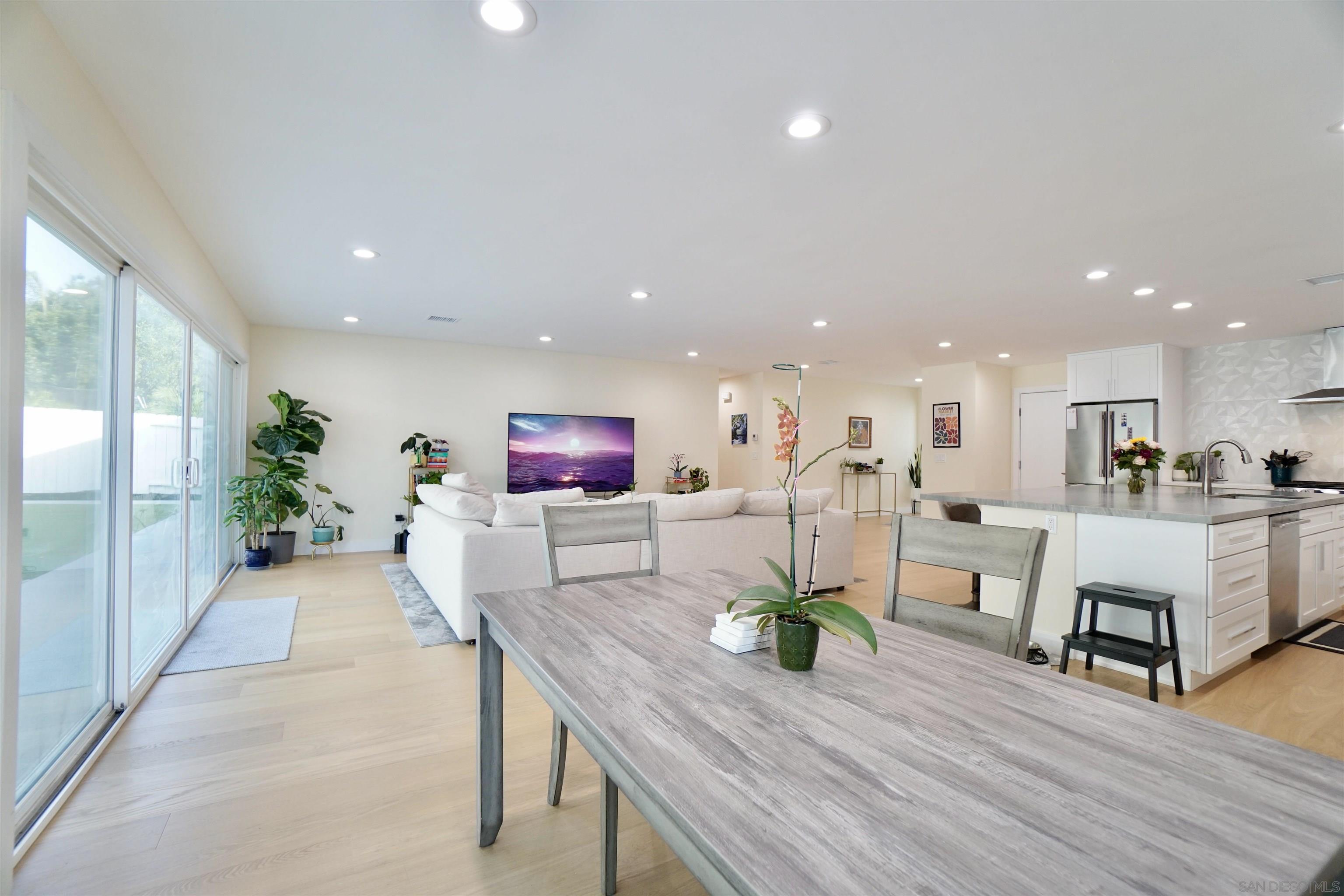 Detail Gallery Image 11 of 25 For 11202  Promesa Drive, San Diego,  CA 92124 - 4 Beds | 2 Baths