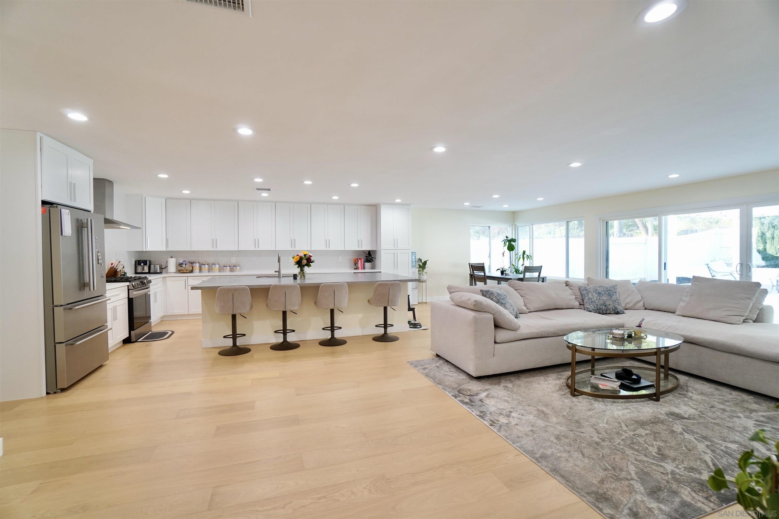 Detail Gallery Image 13 of 25 For 11202  Promesa Drive, San Diego,  CA 92124 - 4 Beds | 2 Baths