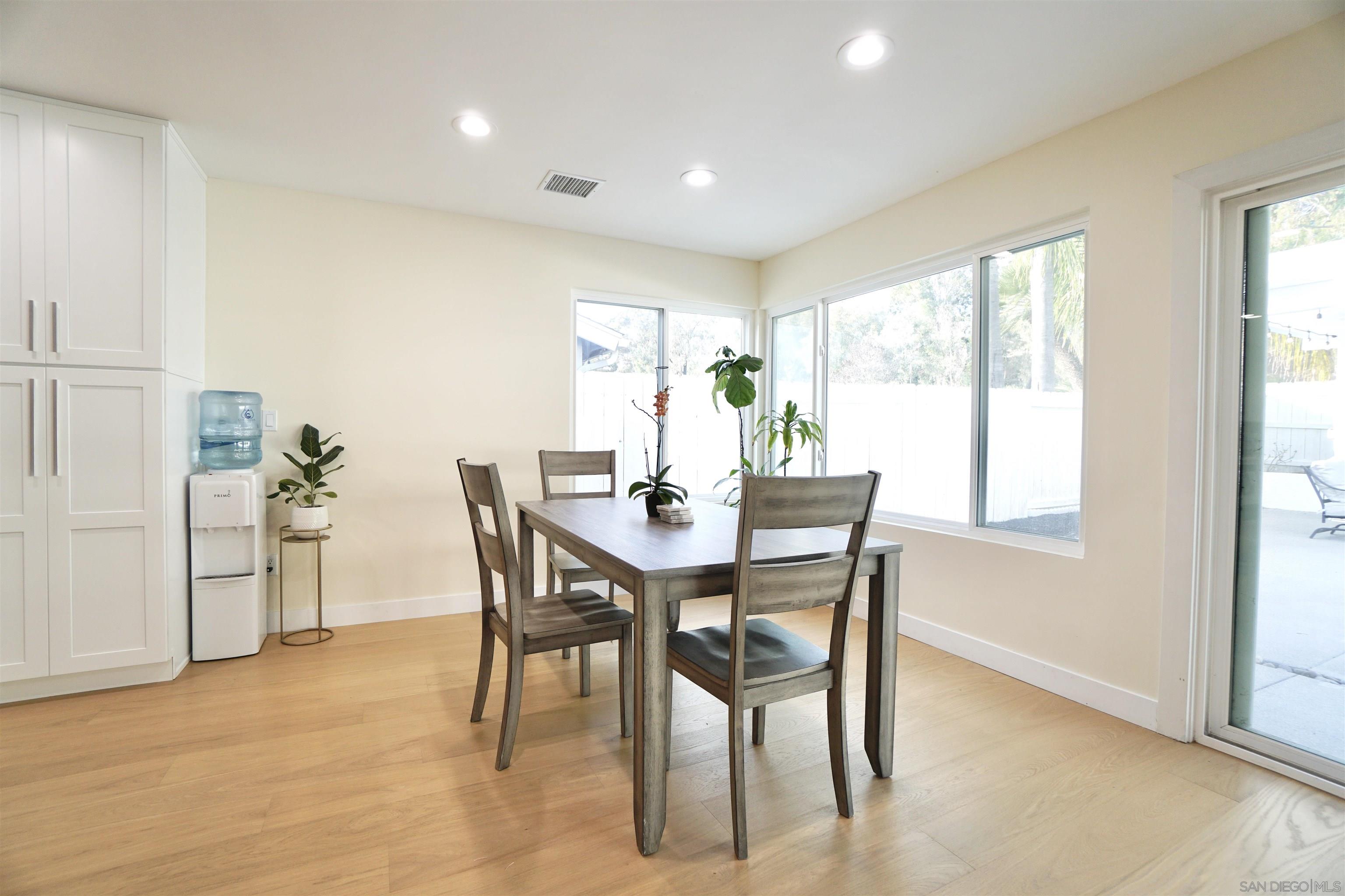 Detail Gallery Image 9 of 25 For 11202  Promesa Drive, San Diego,  CA 92124 - 4 Beds | 2 Baths