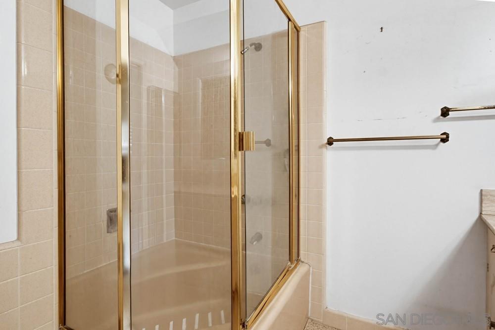 Detail Gallery Image 19 of 41 For 2421  Brant Street, San Diego,  CA 92101 - 3 Beds | 3/1 Baths