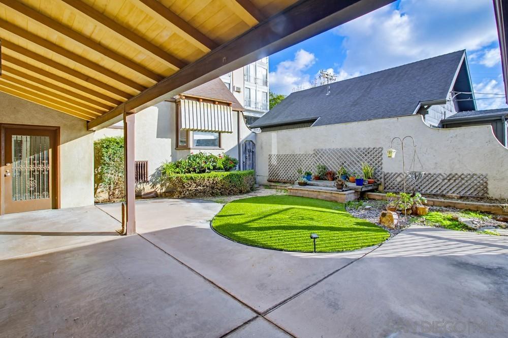 Detail Gallery Image 33 of 41 For 2421  Brant Street, San Diego,  CA 92101 - 3 Beds | 3/1 Baths