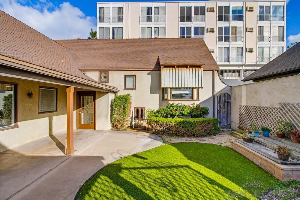 Detail Gallery Image 37 of 41 For 2421  Brant Street, San Diego,  CA 92101 - 3 Beds | 3/1 Baths