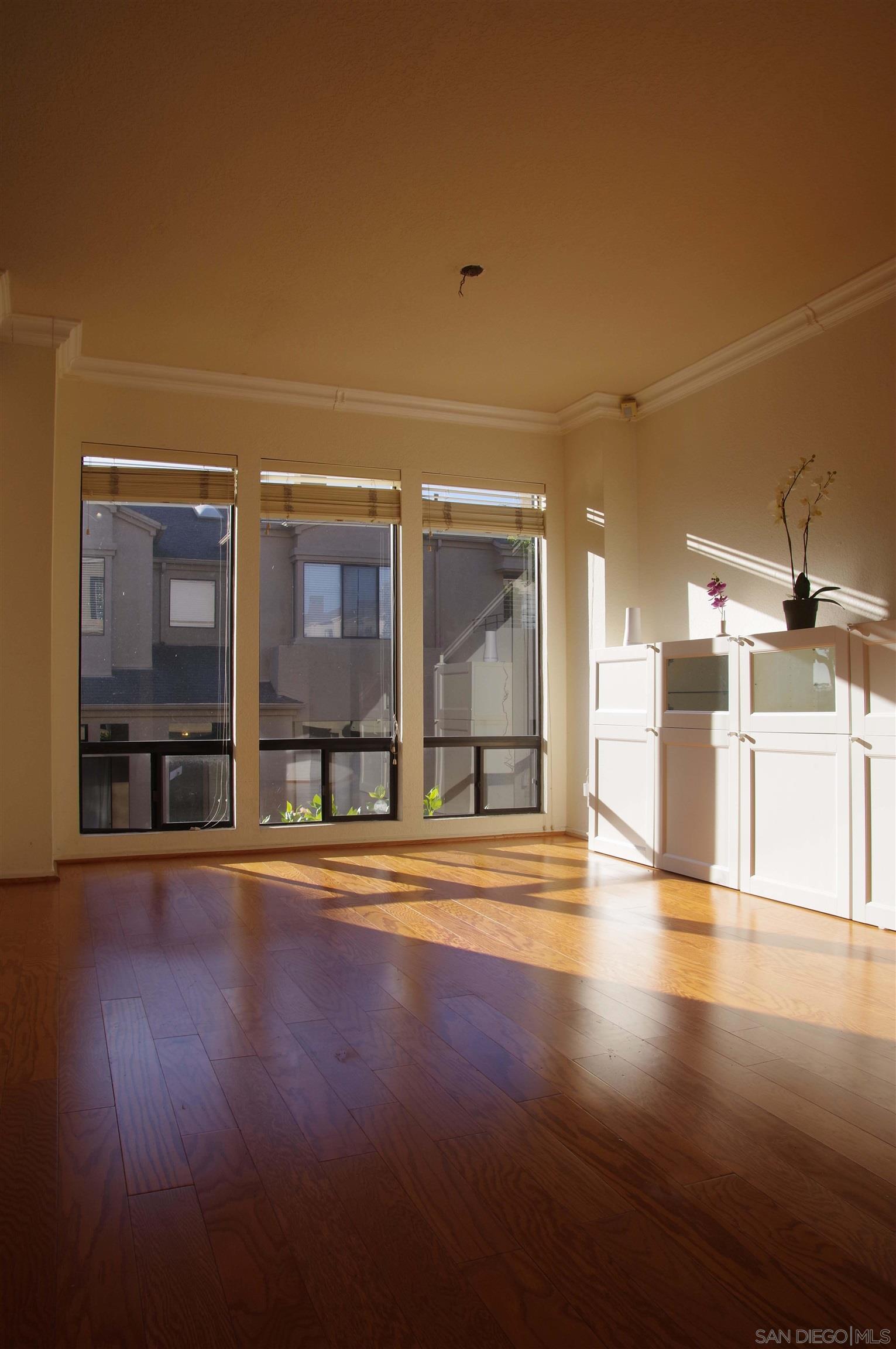 Detail Gallery Image 16 of 56 For 4385  Nobel Dr  90, San Diego,  CA 92122 - 3 Beds | 2/1 Baths