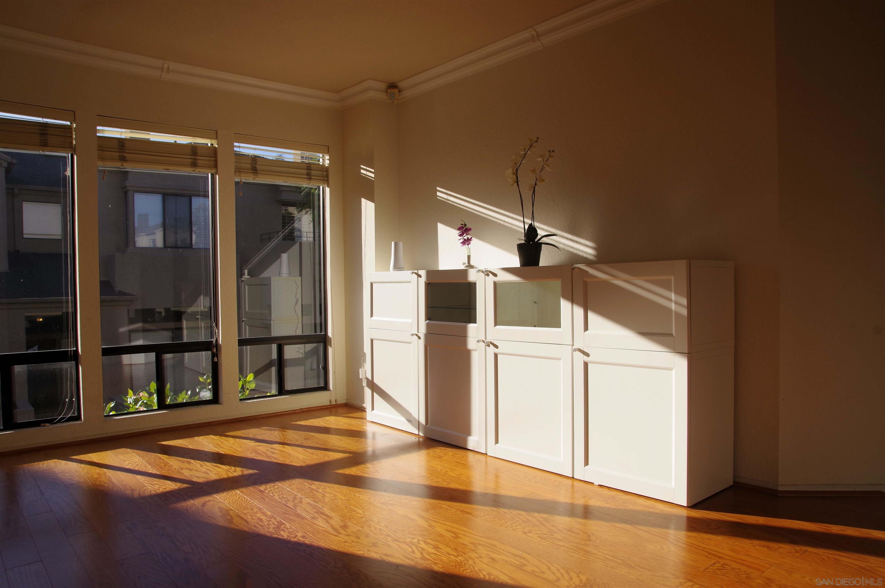 Detail Gallery Image 17 of 56 For 4385  Nobel Dr  90, San Diego,  CA 92122 - 3 Beds | 2/1 Baths