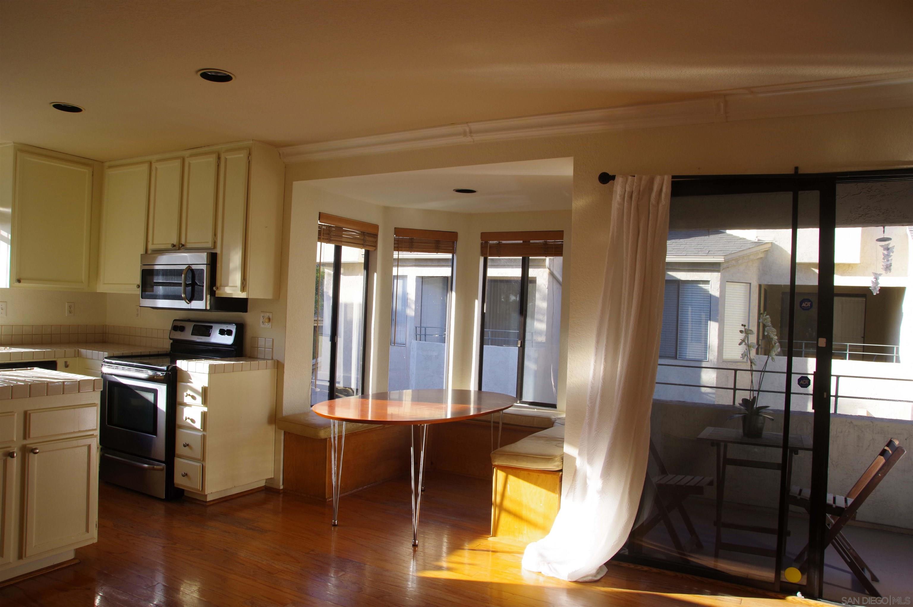 Detail Gallery Image 25 of 56 For 4385  Nobel Dr  90, San Diego,  CA 92122 - 3 Beds | 2/1 Baths