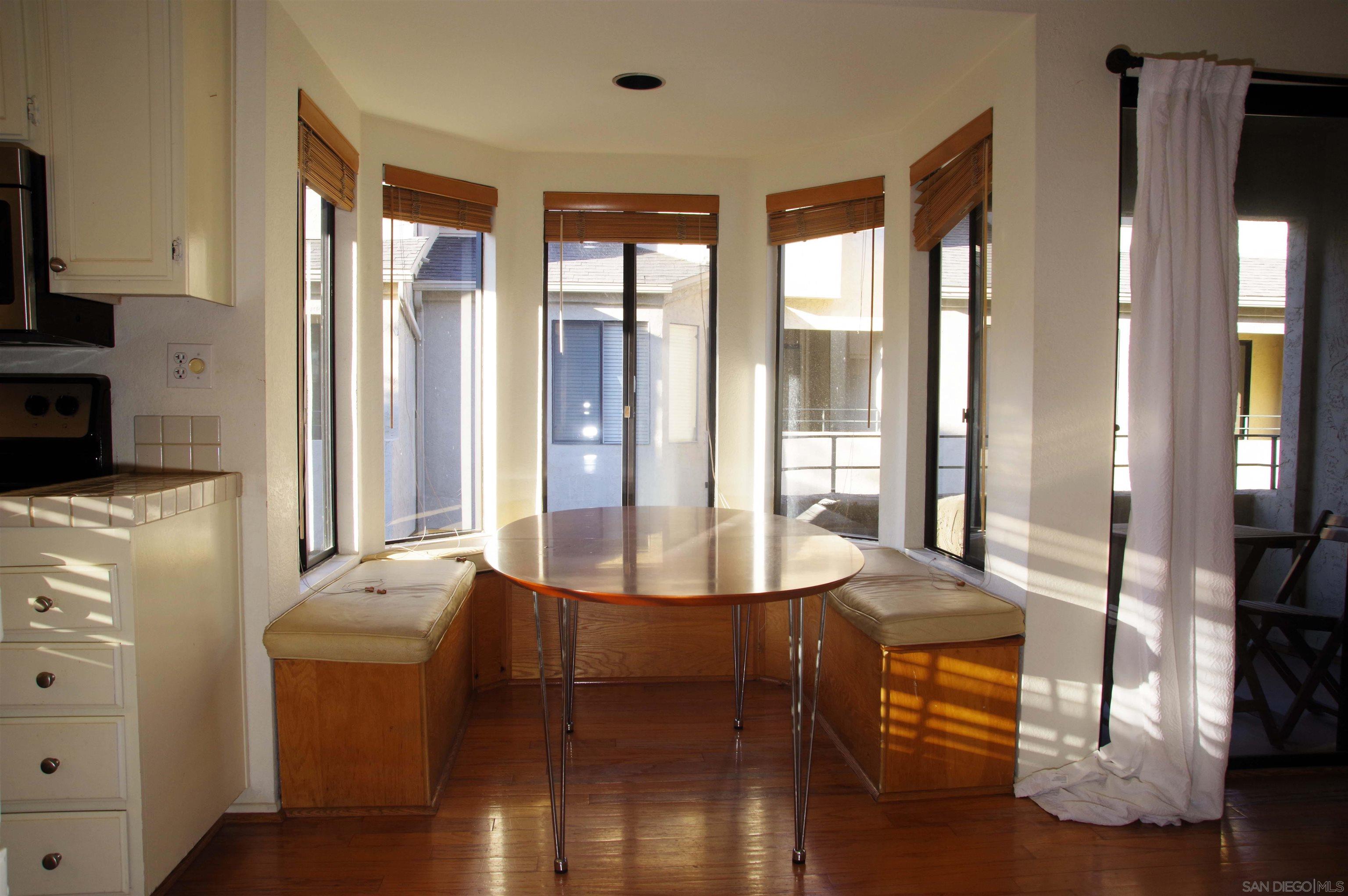 Detail Gallery Image 31 of 56 For 4385  Nobel Dr  90, San Diego,  CA 92122 - 3 Beds | 2/1 Baths