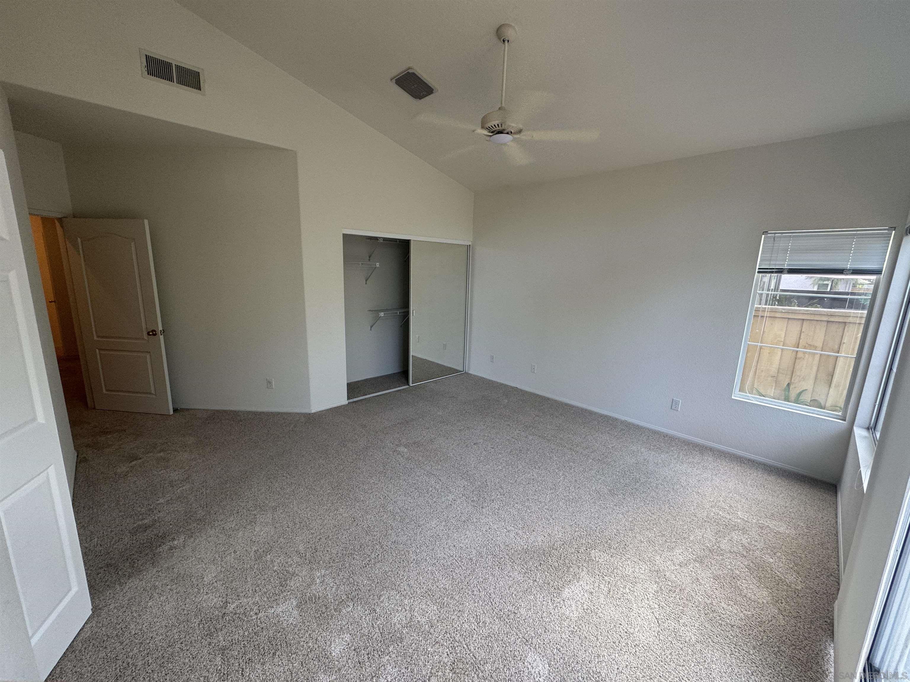 Detail Gallery Image 6 of 19 For 5514  Caminito Exquisito, San Diego,  CA 92130 - 4 Beds | 3 Baths