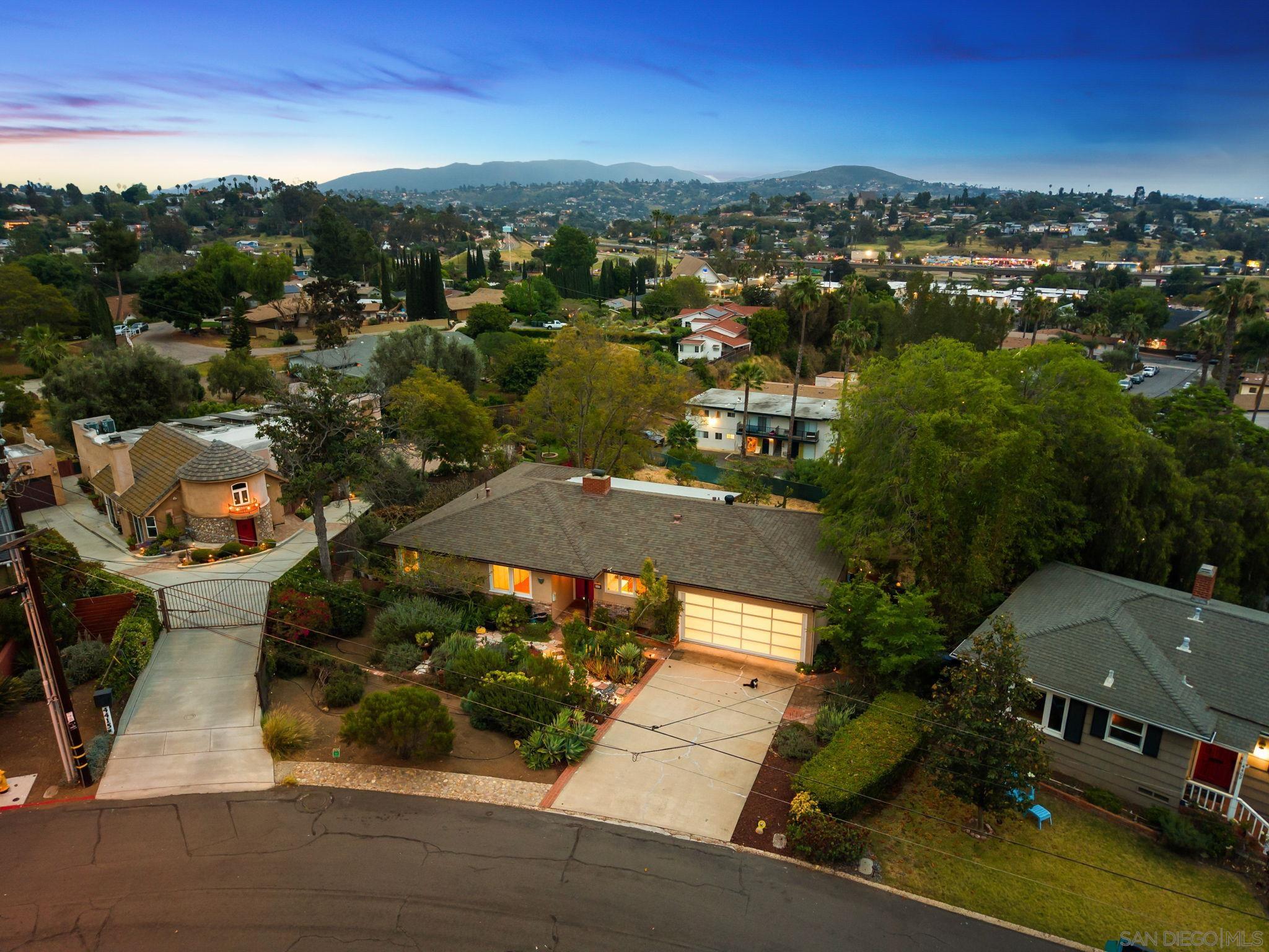 Detail Gallery Image 2 of 59 For 4413  Upland St, La Mesa,  CA 91941 - 4 Beds | 2/1 Baths