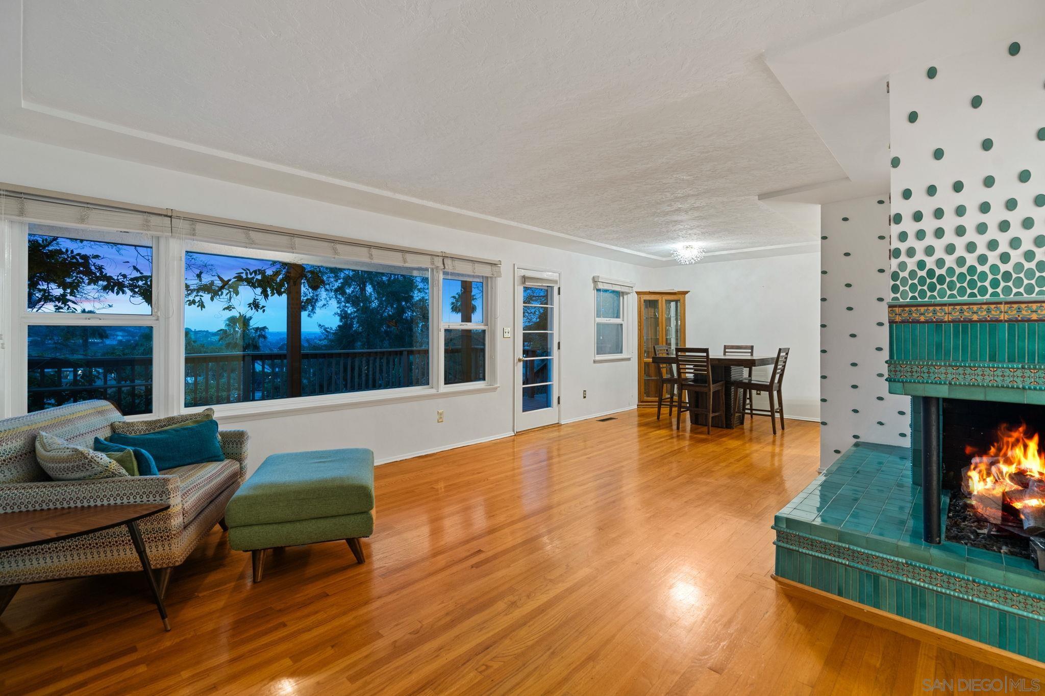 Detail Gallery Image 12 of 59 For 4413  Upland St, La Mesa,  CA 91941 - 4 Beds | 2/1 Baths