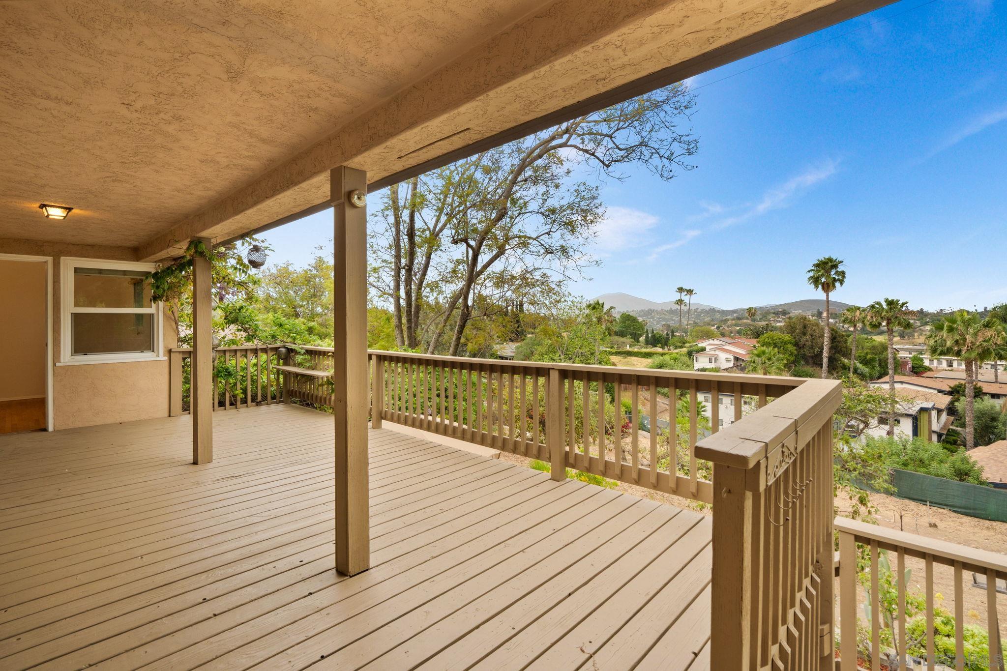 Detail Gallery Image 14 of 59 For 4413  Upland St, La Mesa,  CA 91941 - 4 Beds | 2/1 Baths