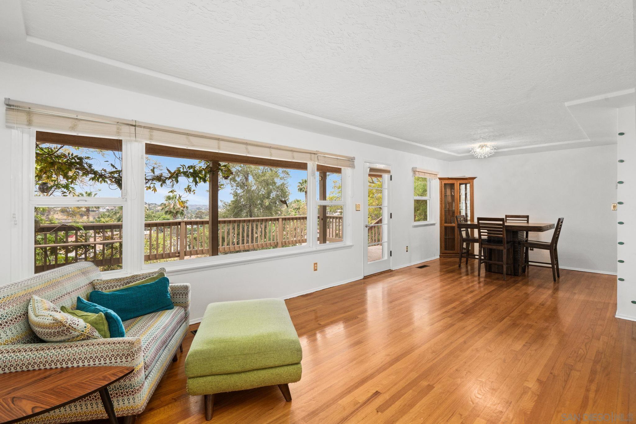 Detail Gallery Image 15 of 59 For 4413  Upland St, La Mesa,  CA 91941 - 4 Beds | 2/1 Baths