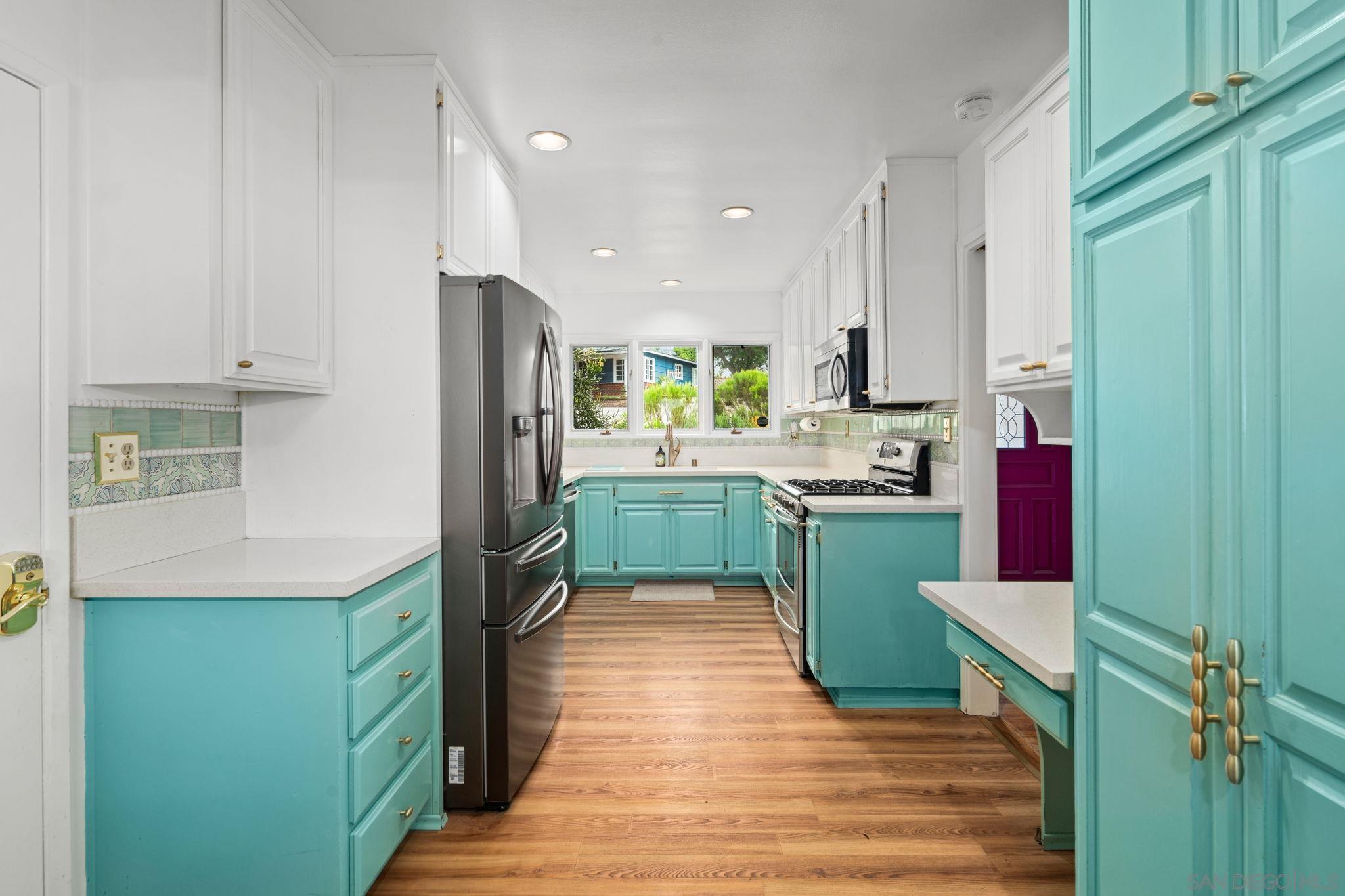 Detail Gallery Image 17 of 59 For 4413  Upland St, La Mesa,  CA 91941 - 4 Beds | 2/1 Baths