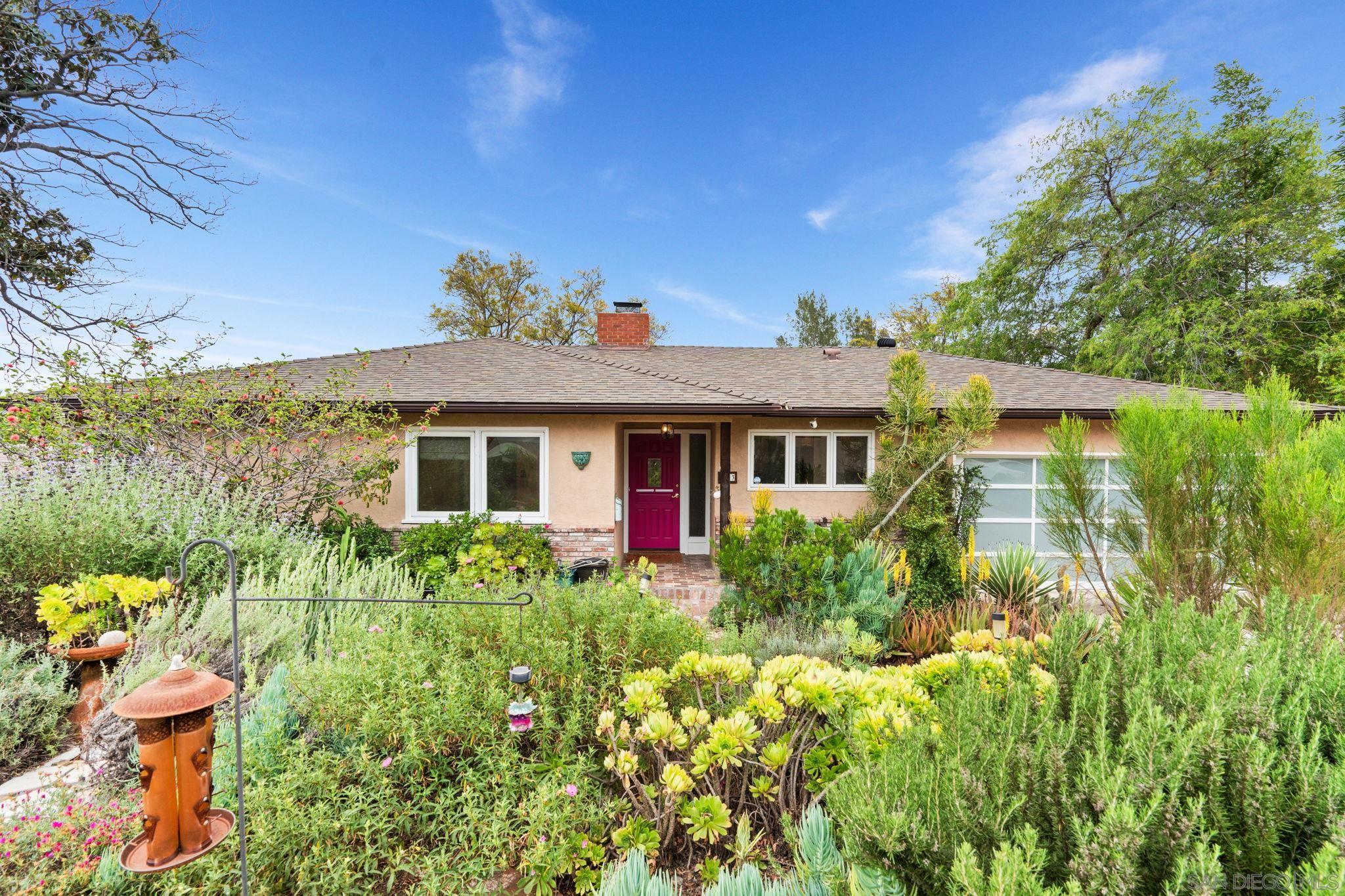 Detail Gallery Image 5 of 59 For 4413  Upland St, La Mesa,  CA 91941 - 4 Beds | 2/1 Baths