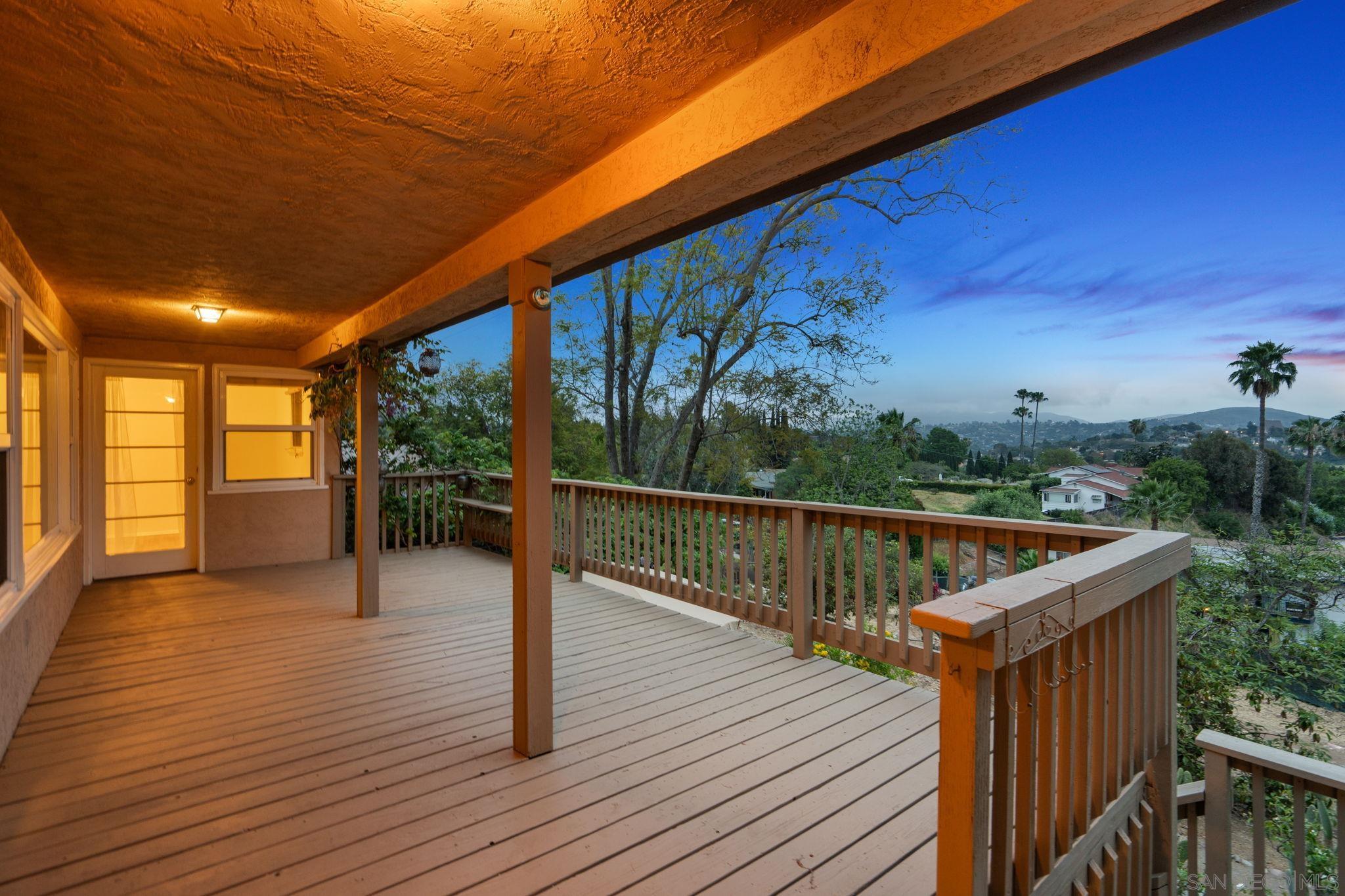 Detail Gallery Image 7 of 59 For 4413  Upland St, La Mesa,  CA 91941 - 4 Beds | 2/1 Baths