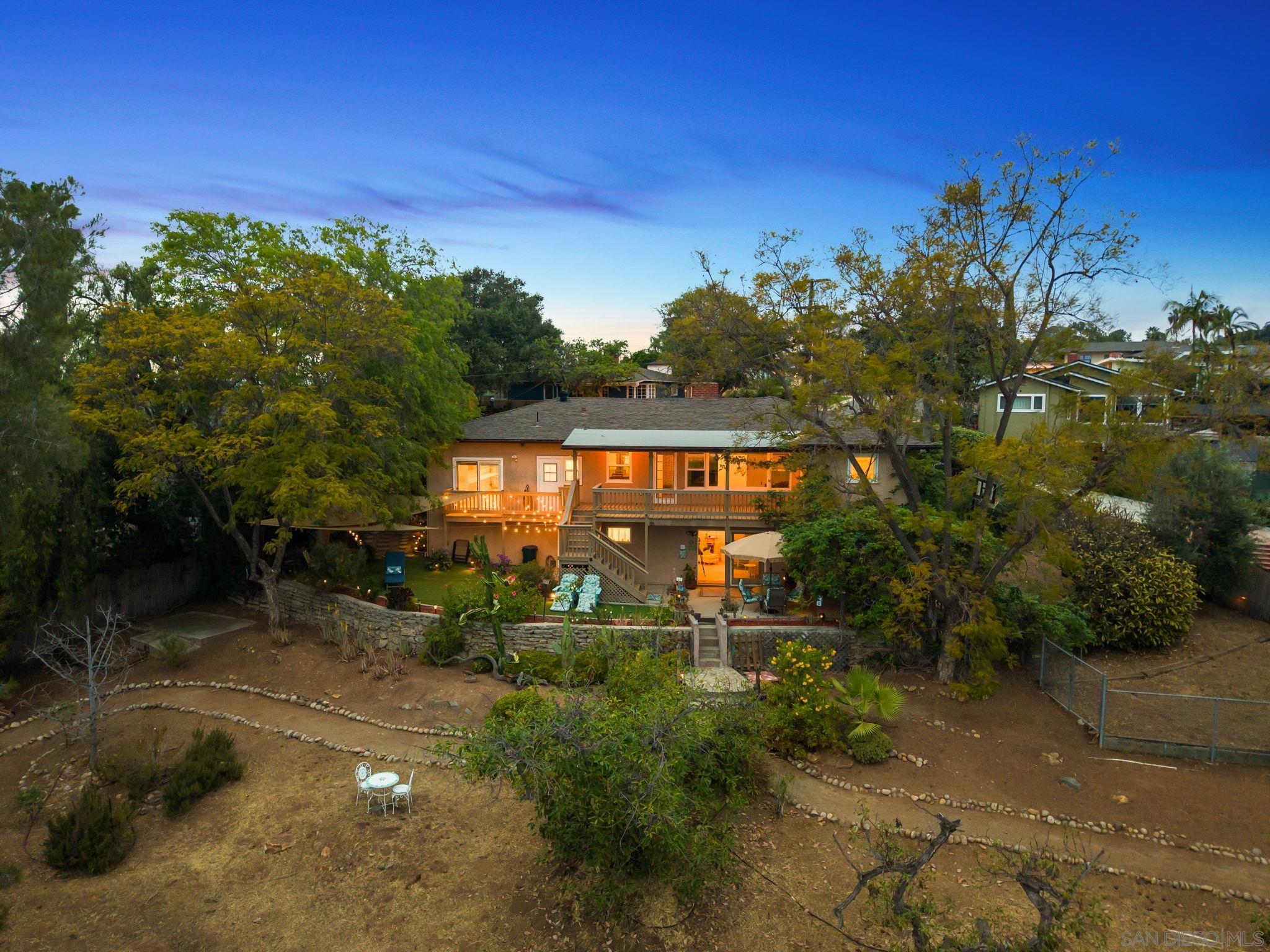 Detail Gallery Image 8 of 59 For 4413  Upland St, La Mesa,  CA 91941 - 4 Beds | 2/1 Baths