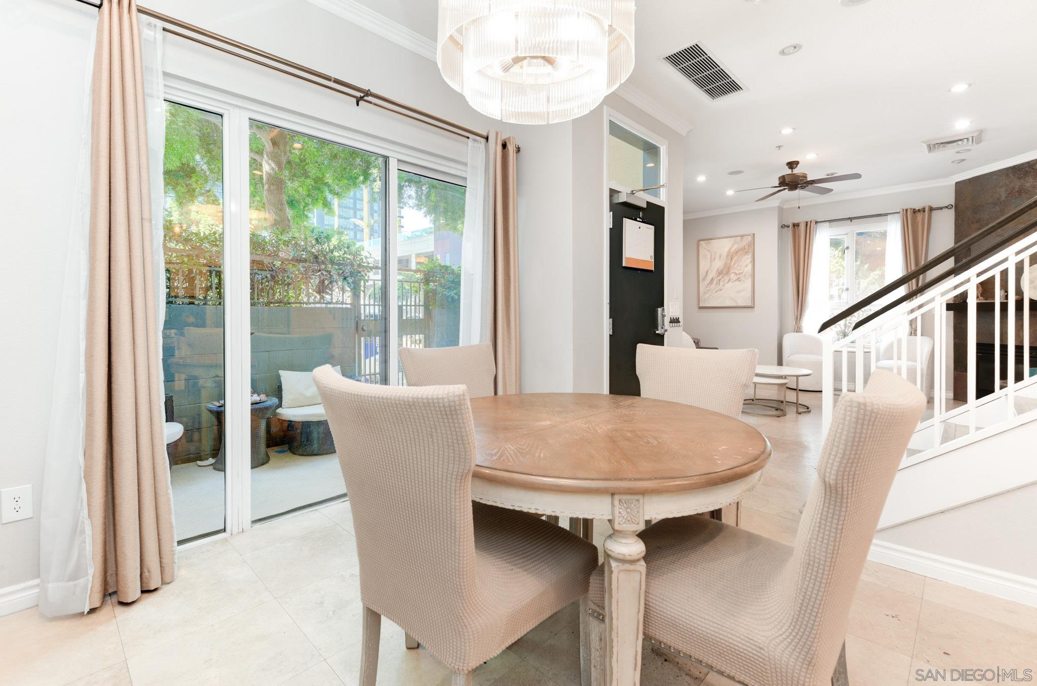 Detail Gallery Image 3 of 40 For 1277  Kettner Blvd  #102,  San Diego,  CA 92101 - 2 Beds | 2/1 Baths