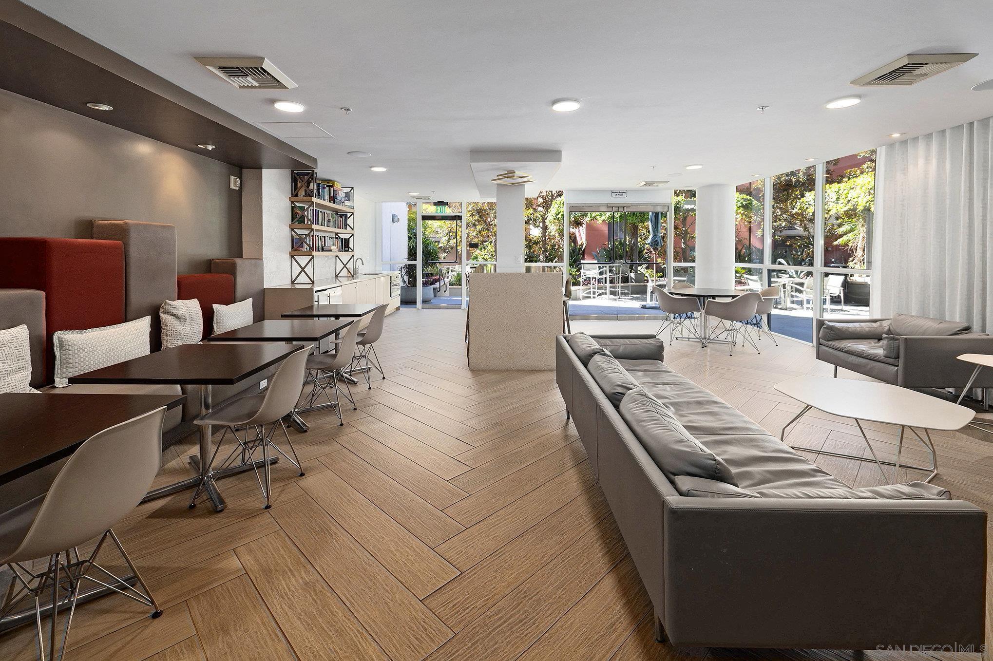 Detail Gallery Image 31 of 40 For 1277  Kettner Blvd  #102,  San Diego,  CA 92101 - 2 Beds | 2/1 Baths