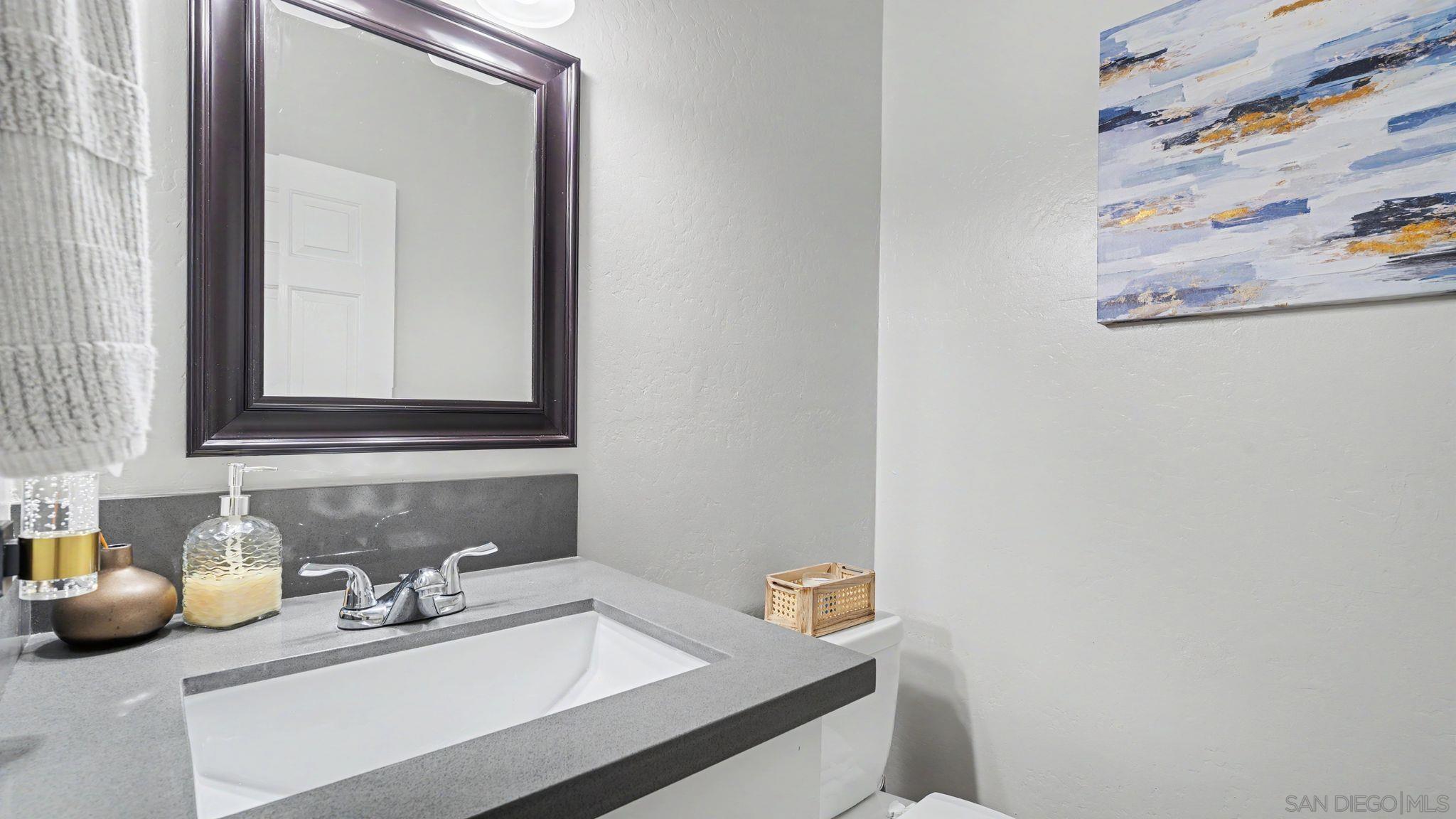 Detail Gallery Image 16 of 47 For 2042  Cherokee Lane, Escondido,  CA 92026 - 5 Beds | 2/1 Baths