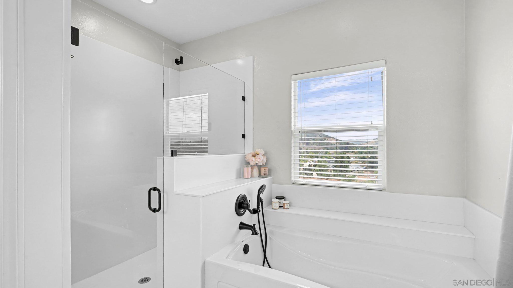 Detail Gallery Image 22 of 47 For 2042  Cherokee Lane, Escondido,  CA 92026 - 5 Beds | 2/1 Baths