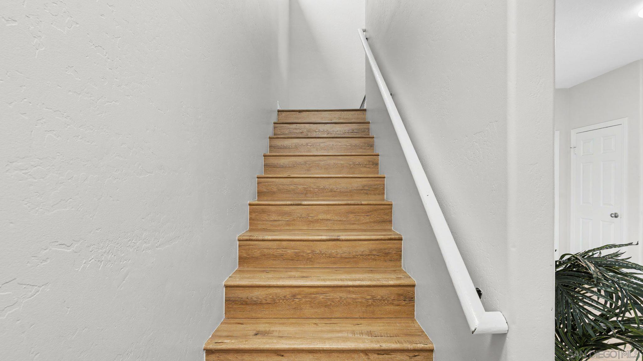 Detail Gallery Image 26 of 47 For 2042  Cherokee Lane, Escondido,  CA 92026 - 5 Beds | 2/1 Baths