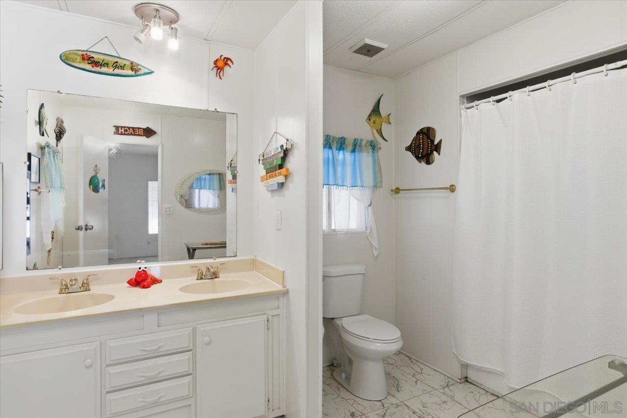 Detail Gallery Image 13 of 44 For 7026  San Bartolo Street  #18,  Carlsbad,  CA 92011 - 2 Beds | 2 Baths