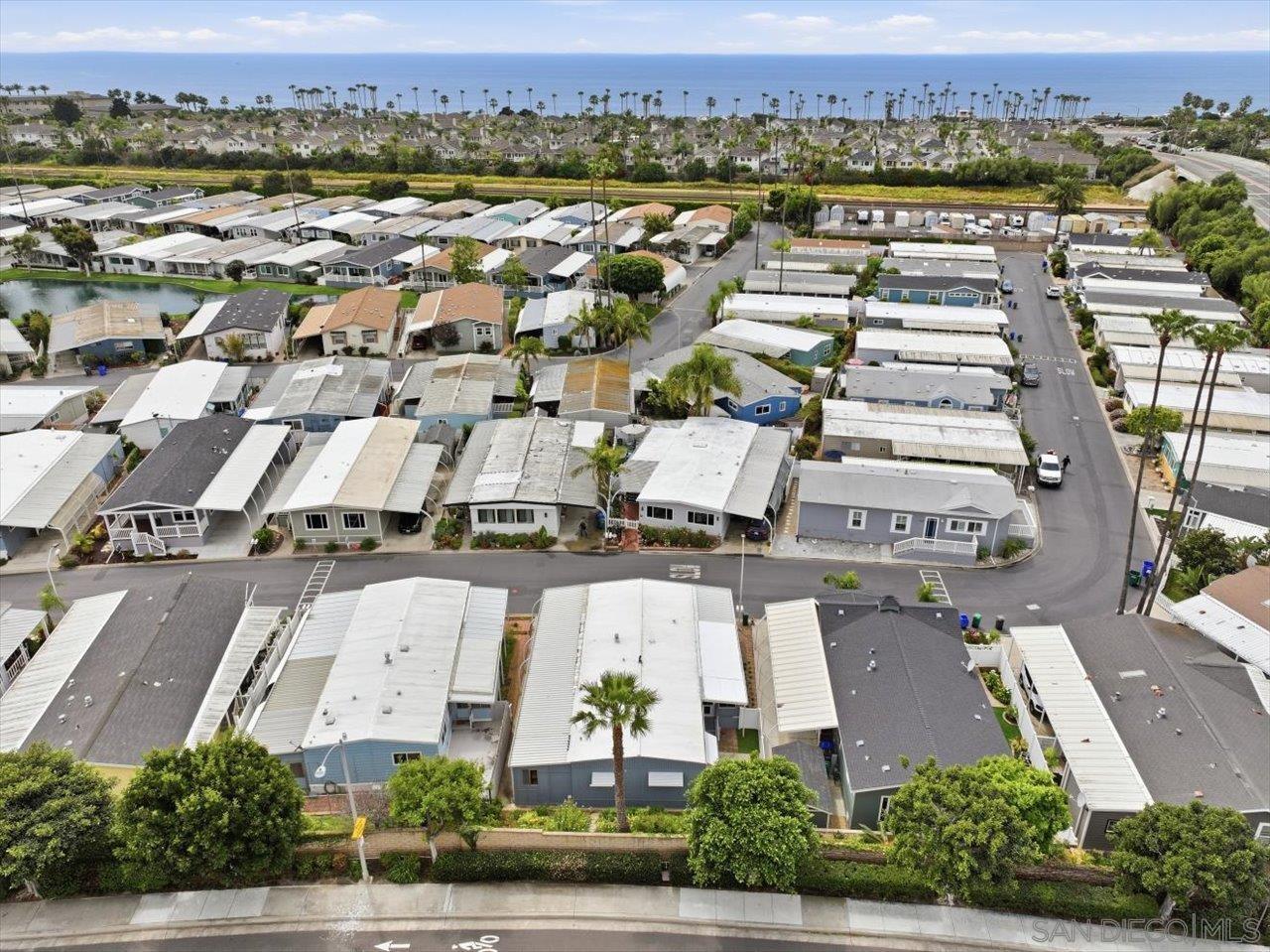 Detail Gallery Image 25 of 44 For 7026  San Bartolo Street  #18,  Carlsbad,  CA 92011 - 2 Beds | 2 Baths