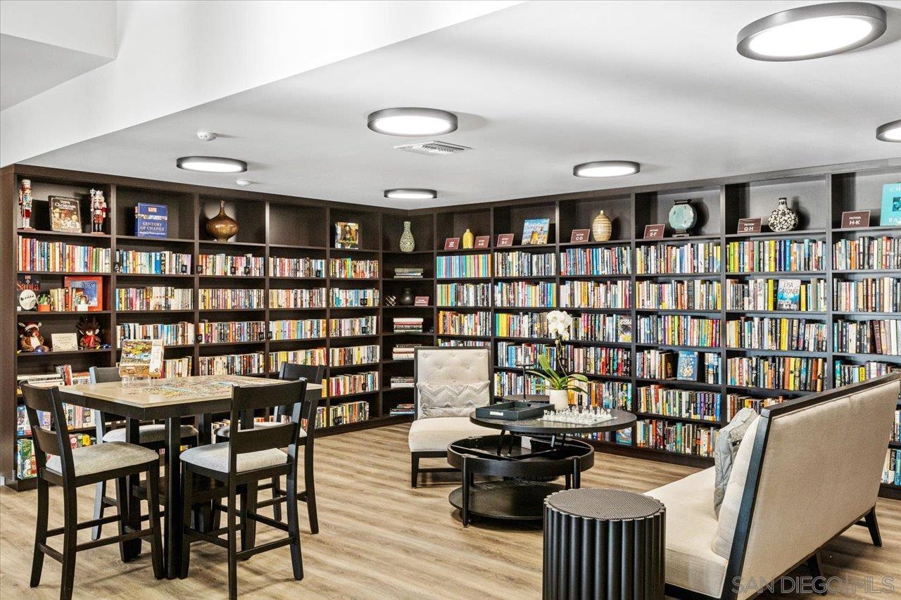 Detail Gallery Image 35 of 44 For 7026  San Bartolo Street  #18,  Carlsbad,  CA 92011 - 2 Beds | 2 Baths