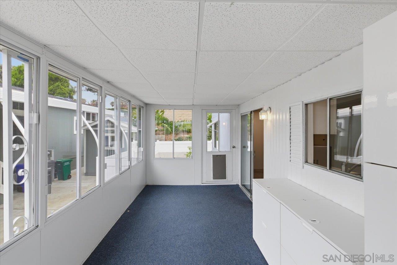 Detail Gallery Image 8 of 44 For 7026  San Bartolo Street  #18,  Carlsbad,  CA 92011 - 2 Beds | 2 Baths